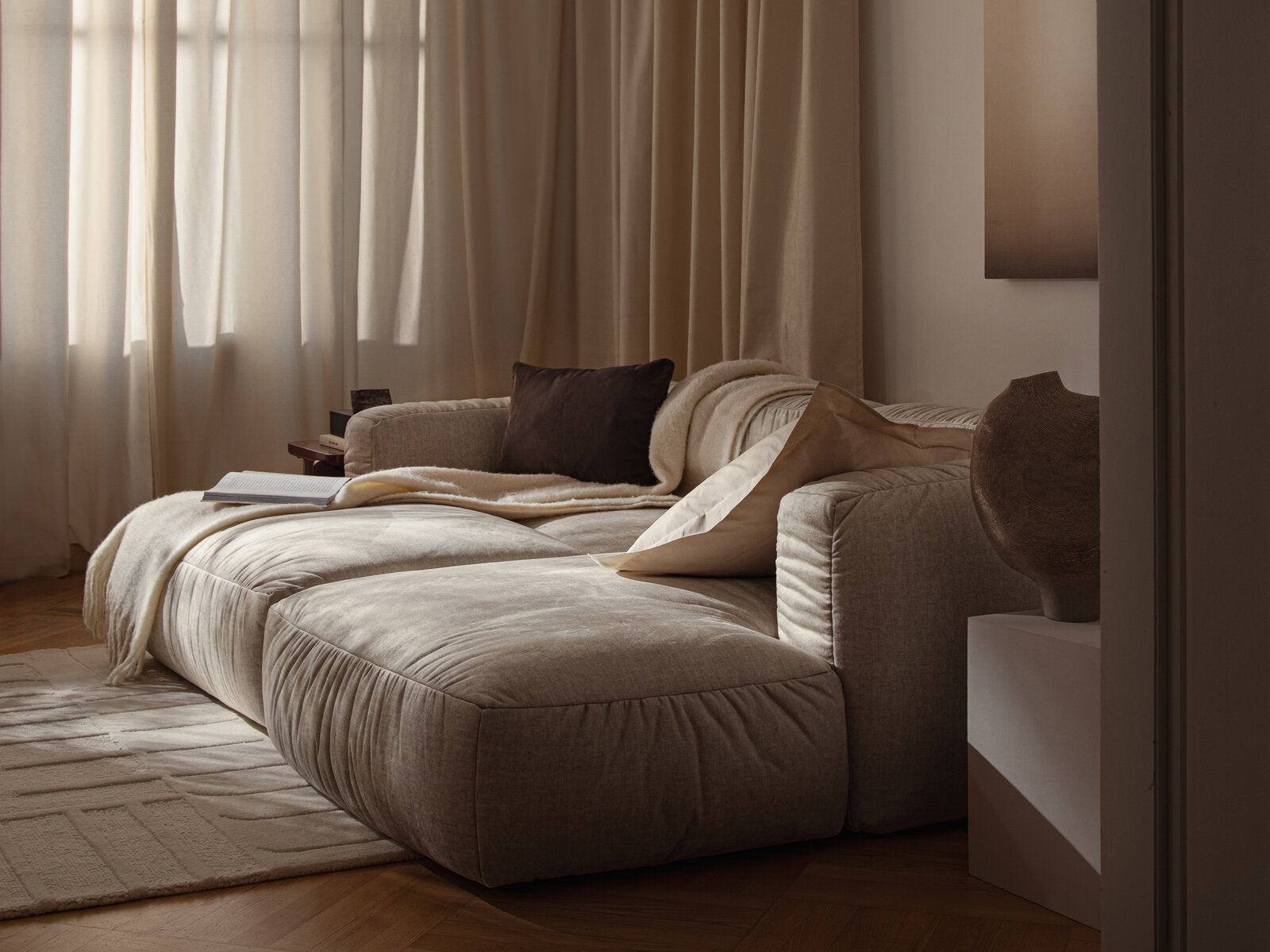 Micadoni Martina Sofa mit Bettfunktion Samt Vogue Helles Beige