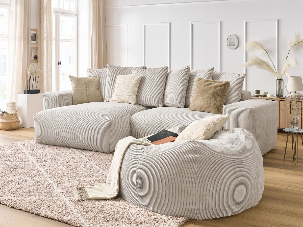 Bobochic Voltaire Ecksofa mit Pouf 310 × 174 cm Cordsamt Beige