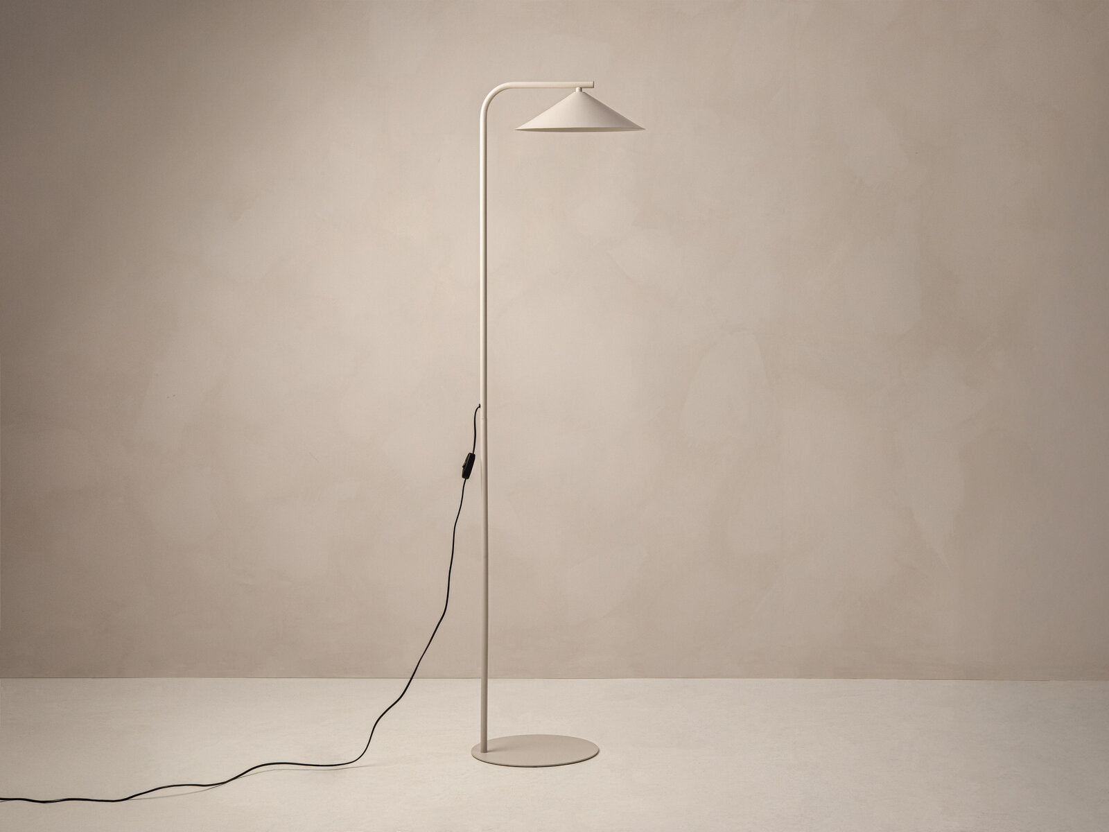 Micadoni Nocte Stehlampe Beige
