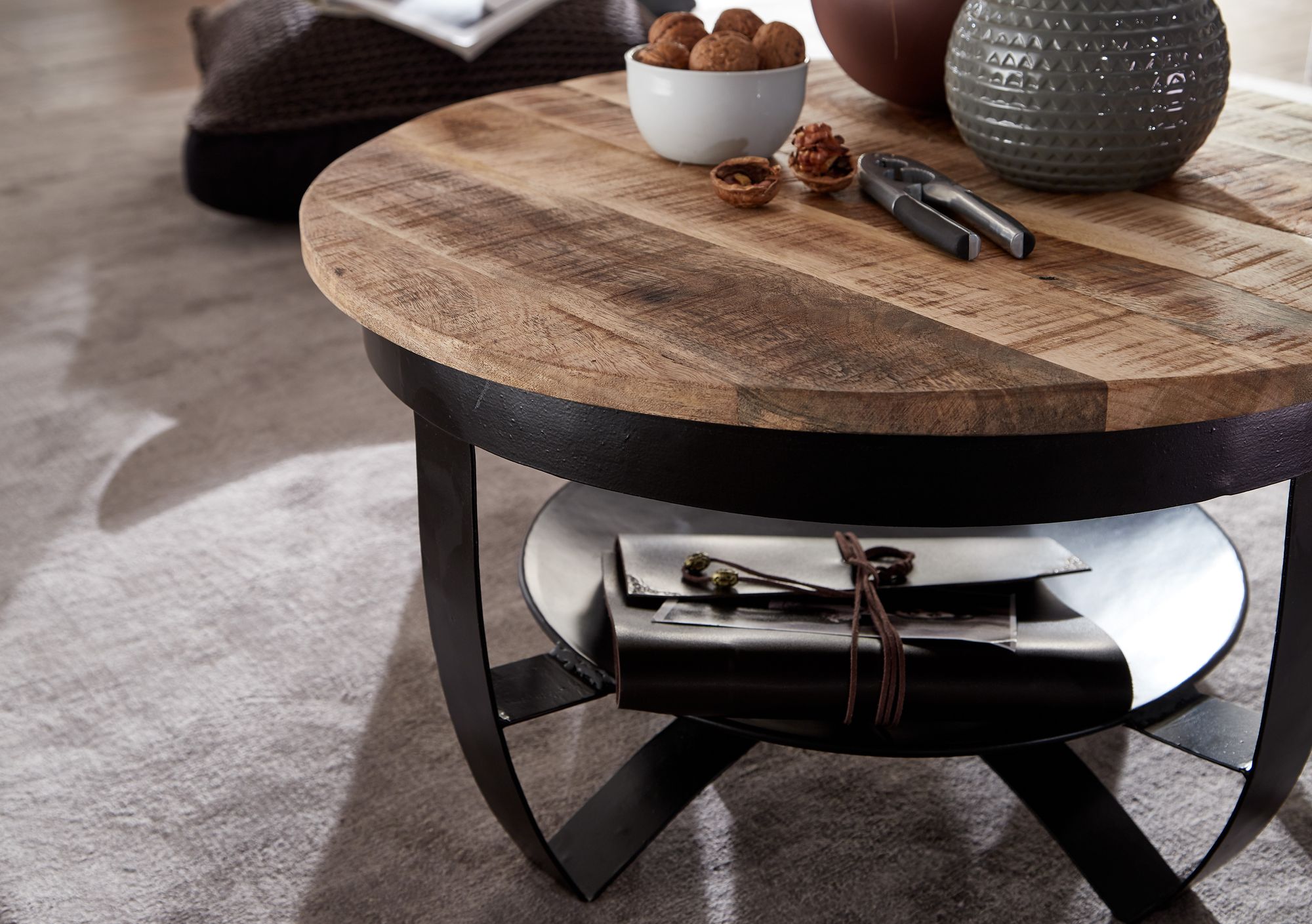 Couchtisch Sandur Mango Massivholz Schwarz Ø 60 cm