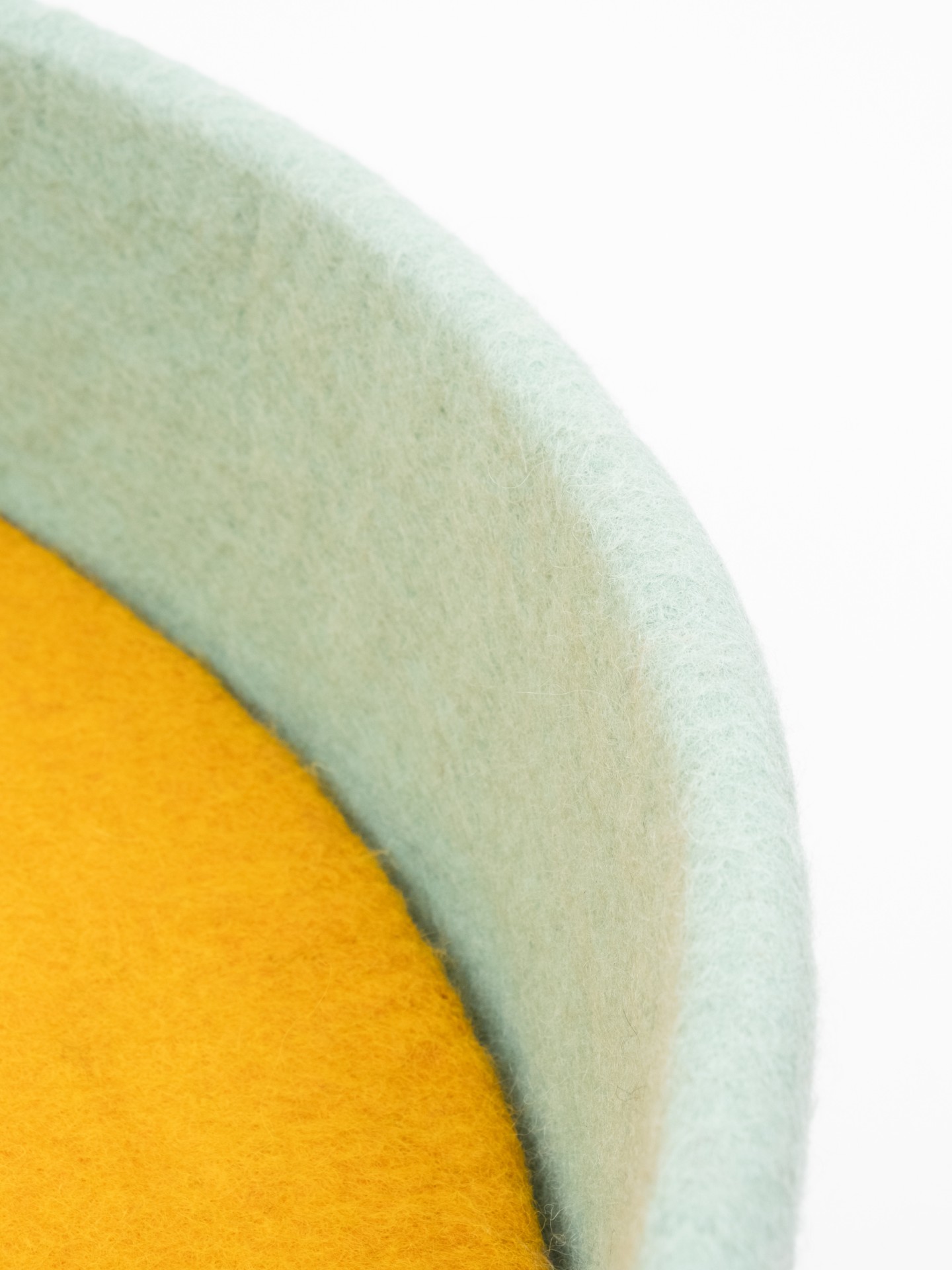 myfelt Fine Hundekorb - Inlay Ockergelb