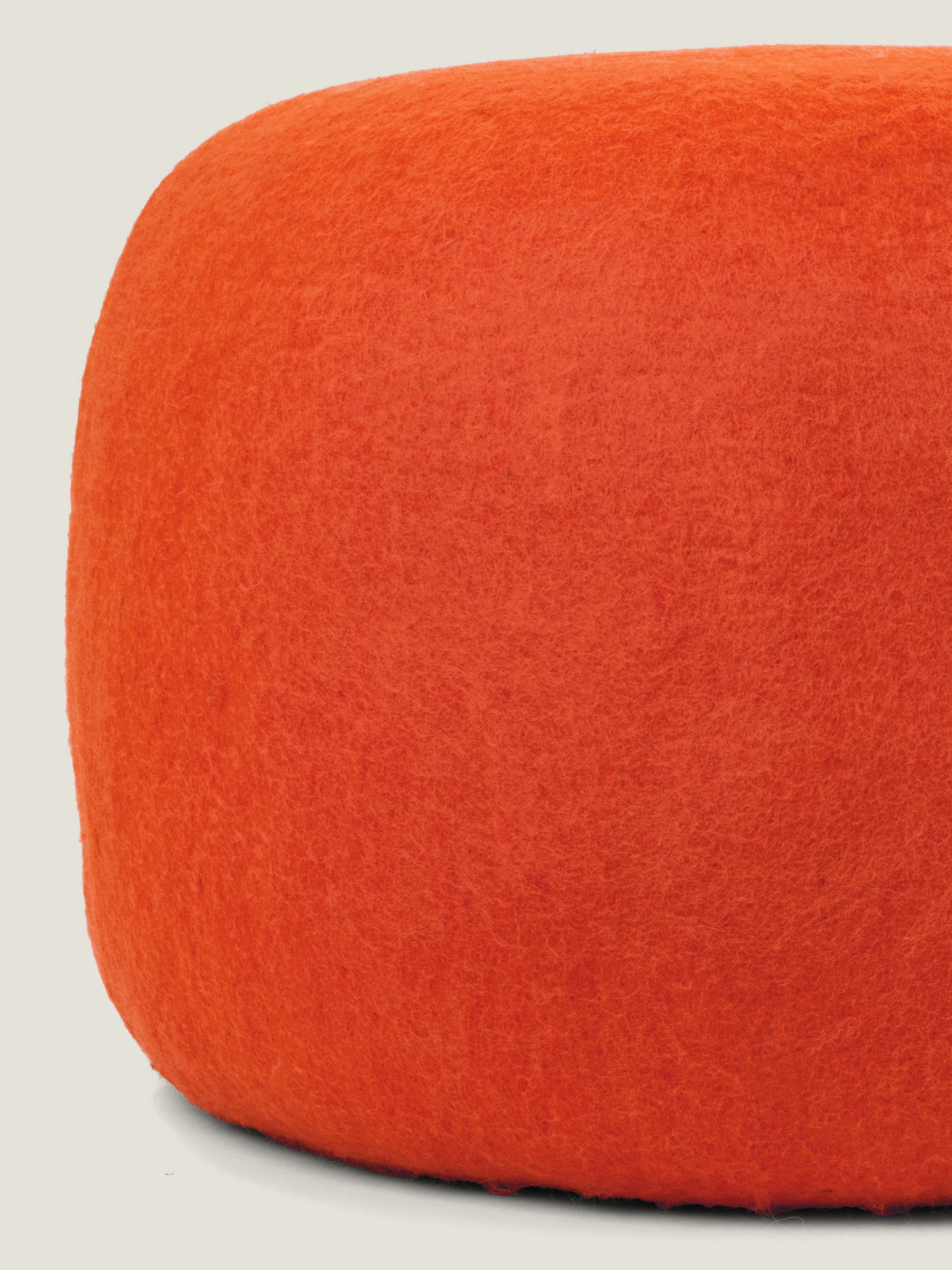 myfelt Mats Colour Pouf Rotorange Ø 48 x 18 cm