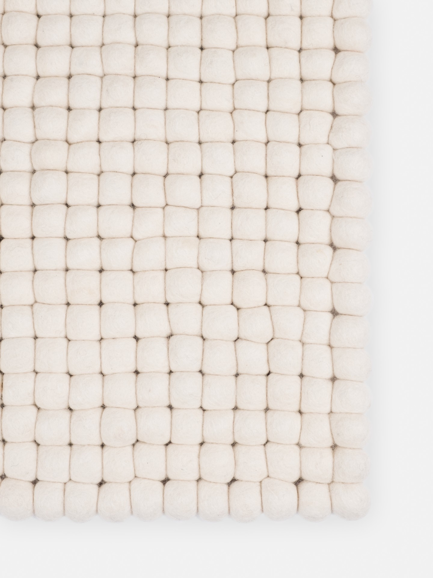 myfelt Linea Filzkugelteppich - 50x70 cm