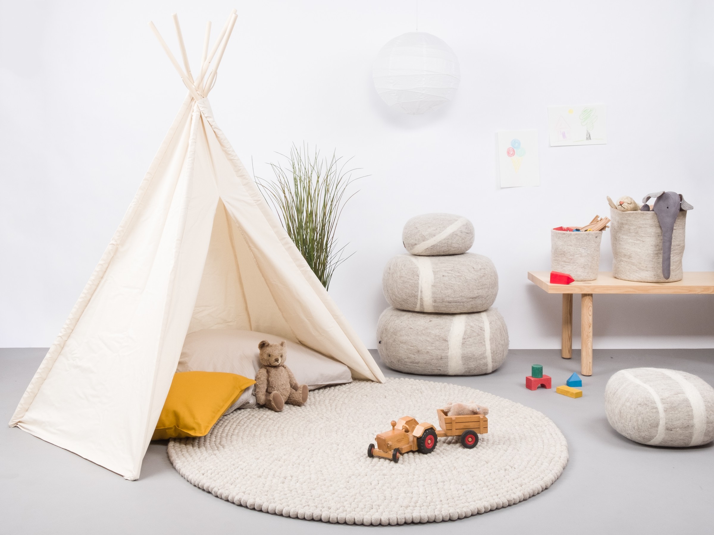 myfelt Béla Filzkugelteppich Beige meliert rund Ø 180 cm