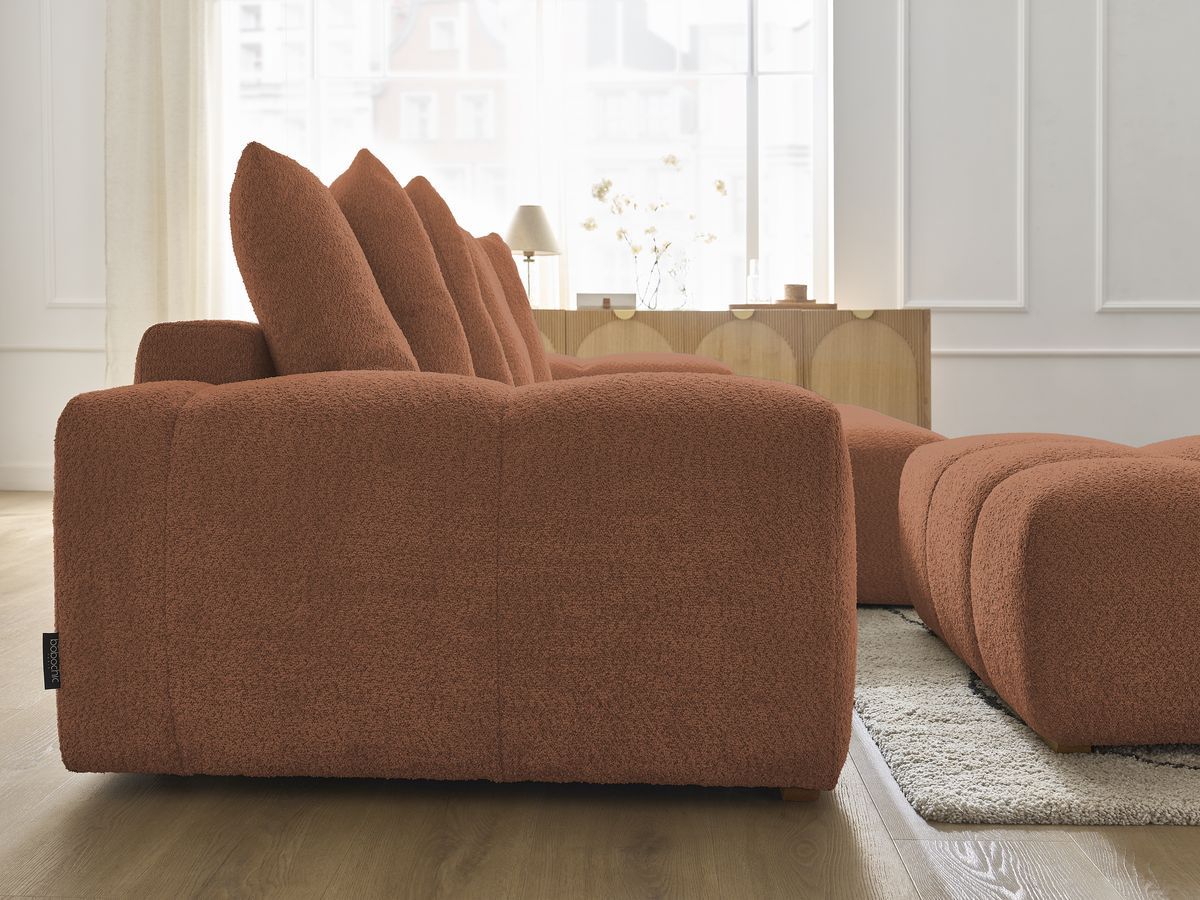 Bobochic Anakin Ecksofa mit Schlaffunktion und Bettkasten und Pouf, 6 Kissen Bouclé-Stoff Orange