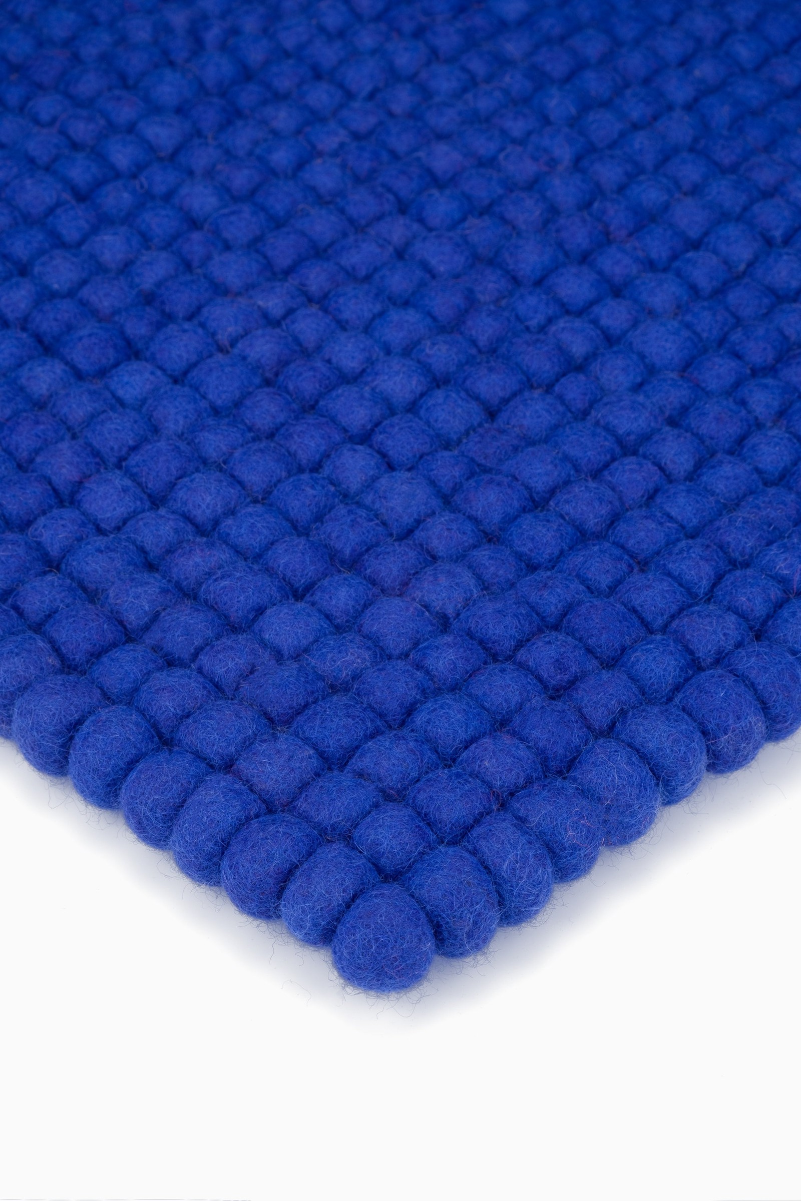 myfelt Isa Filzkugel-Sitzauflage Royalblau 36 x 36 cm