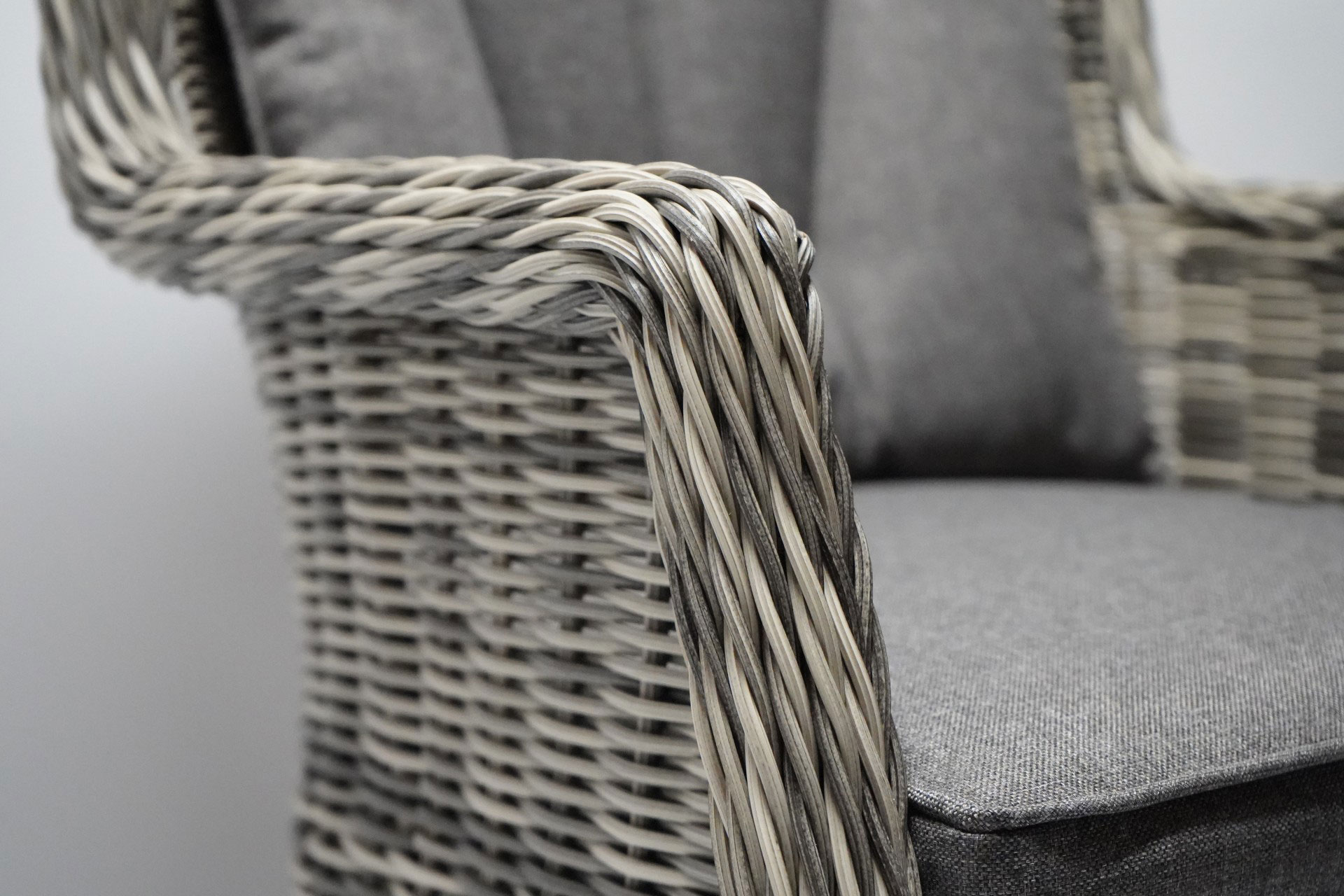 Gartensessel Set Miranda - 2er Set Polyrattan Grey Mix mit grauen Sitzkissen