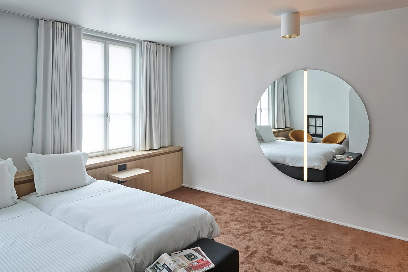 deKnudt Luna Light Round M – Raumansicht 4