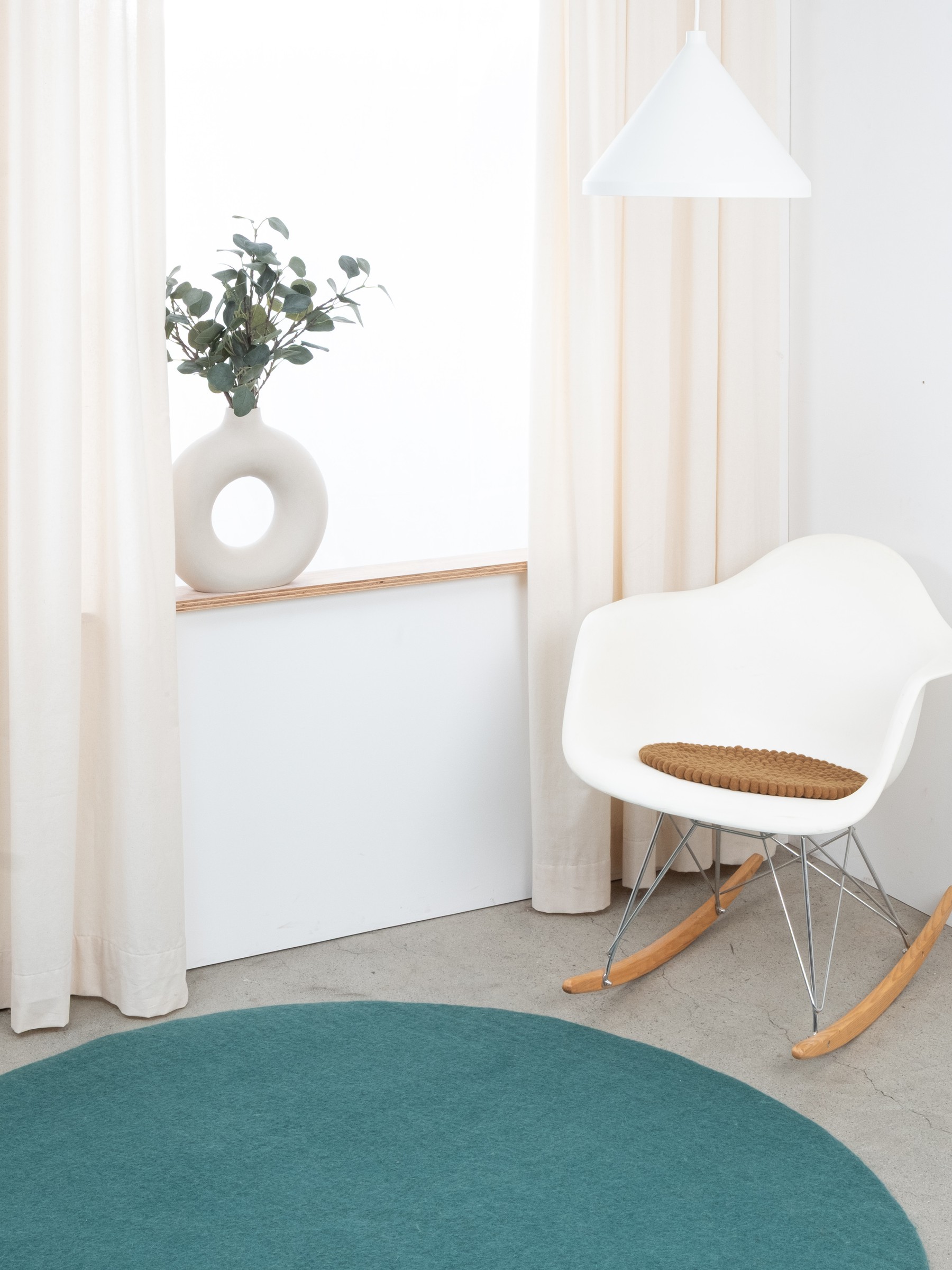 myfelt Omar Filzkugel-Sitzauflage Karamell Ø 36 cm
