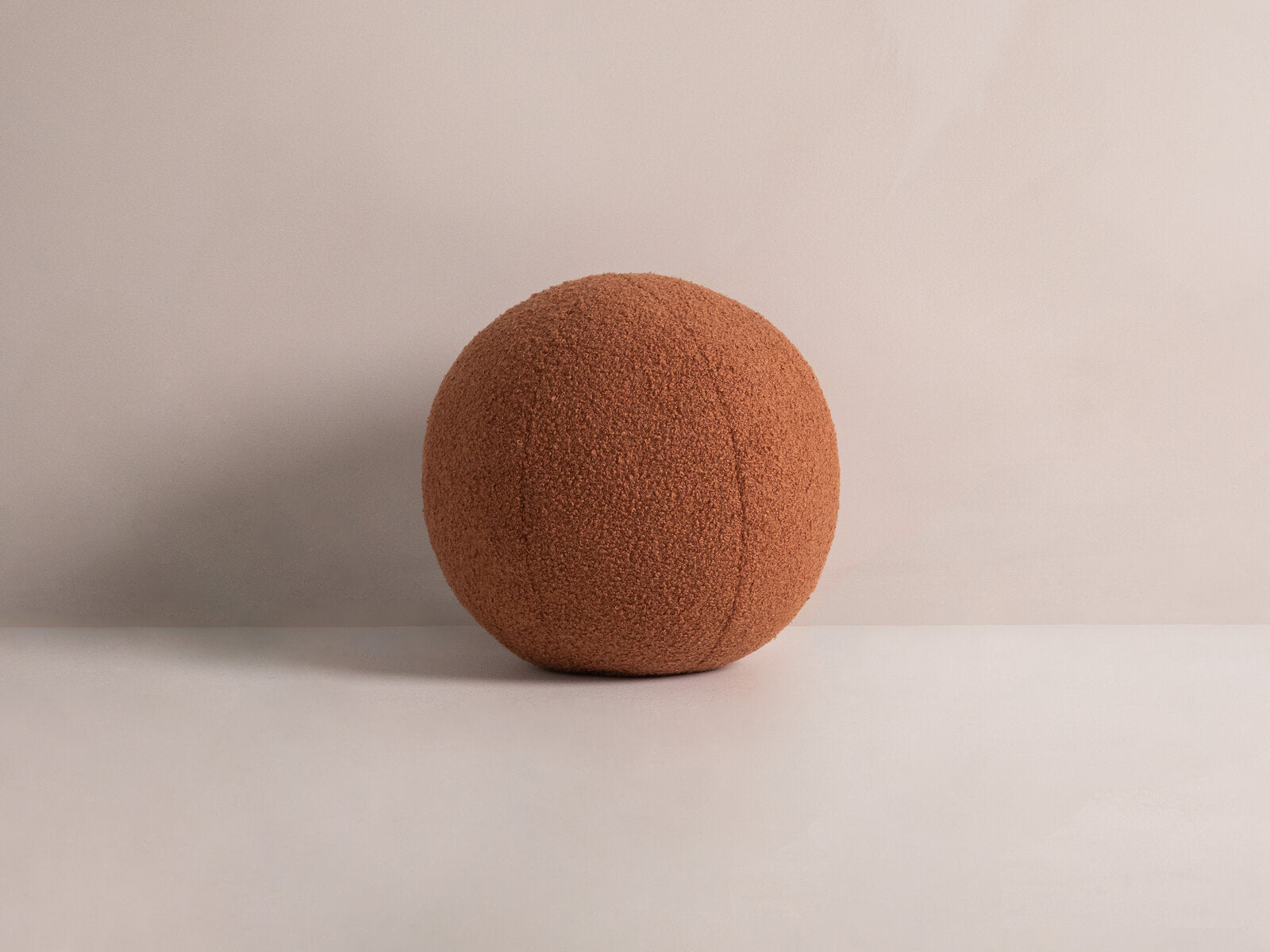 Micadoni Kissen Ball Boucle Ziegel
