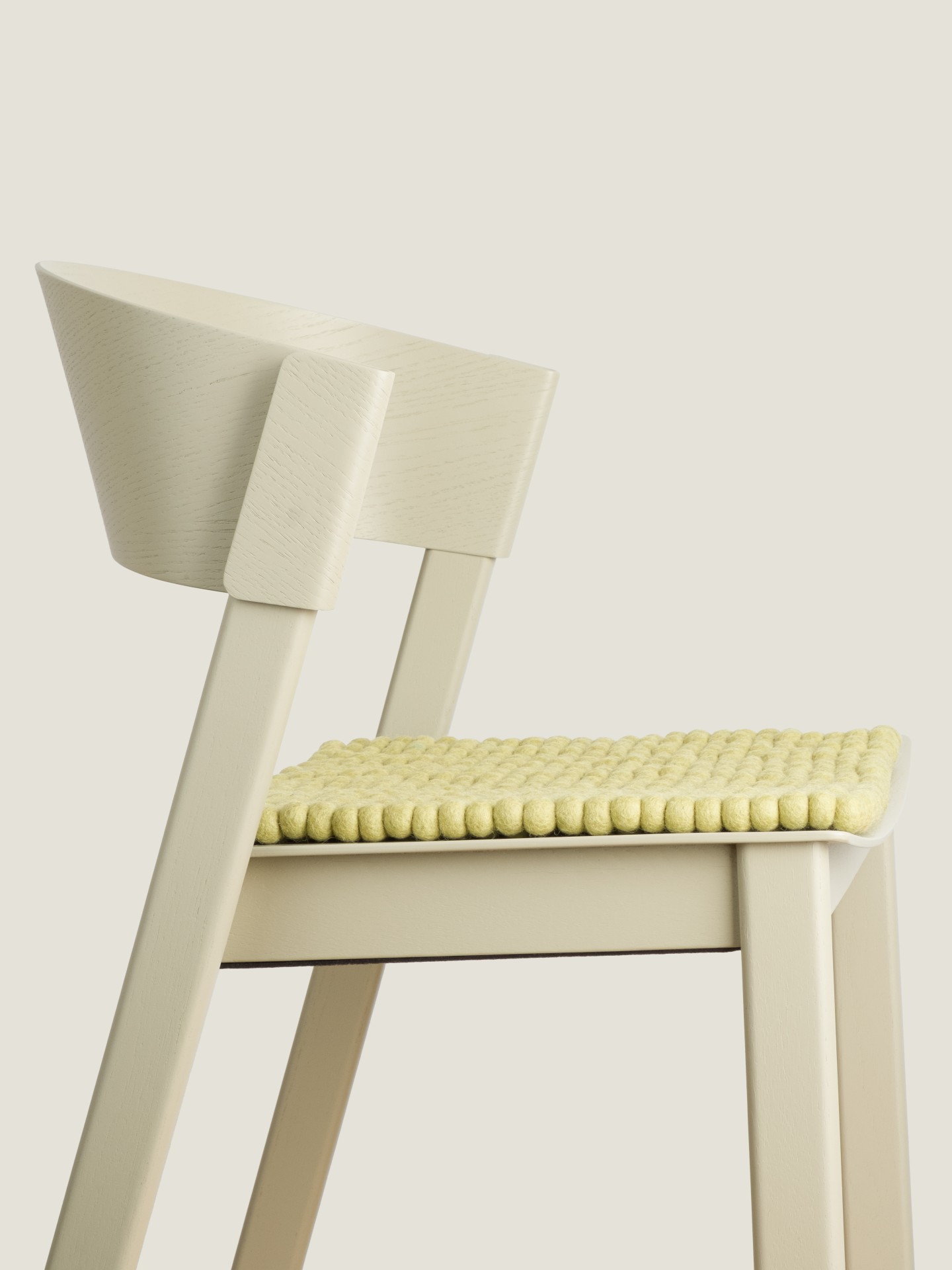 myfelt Pitt - Filzkugel Sitzauflage quadratisch