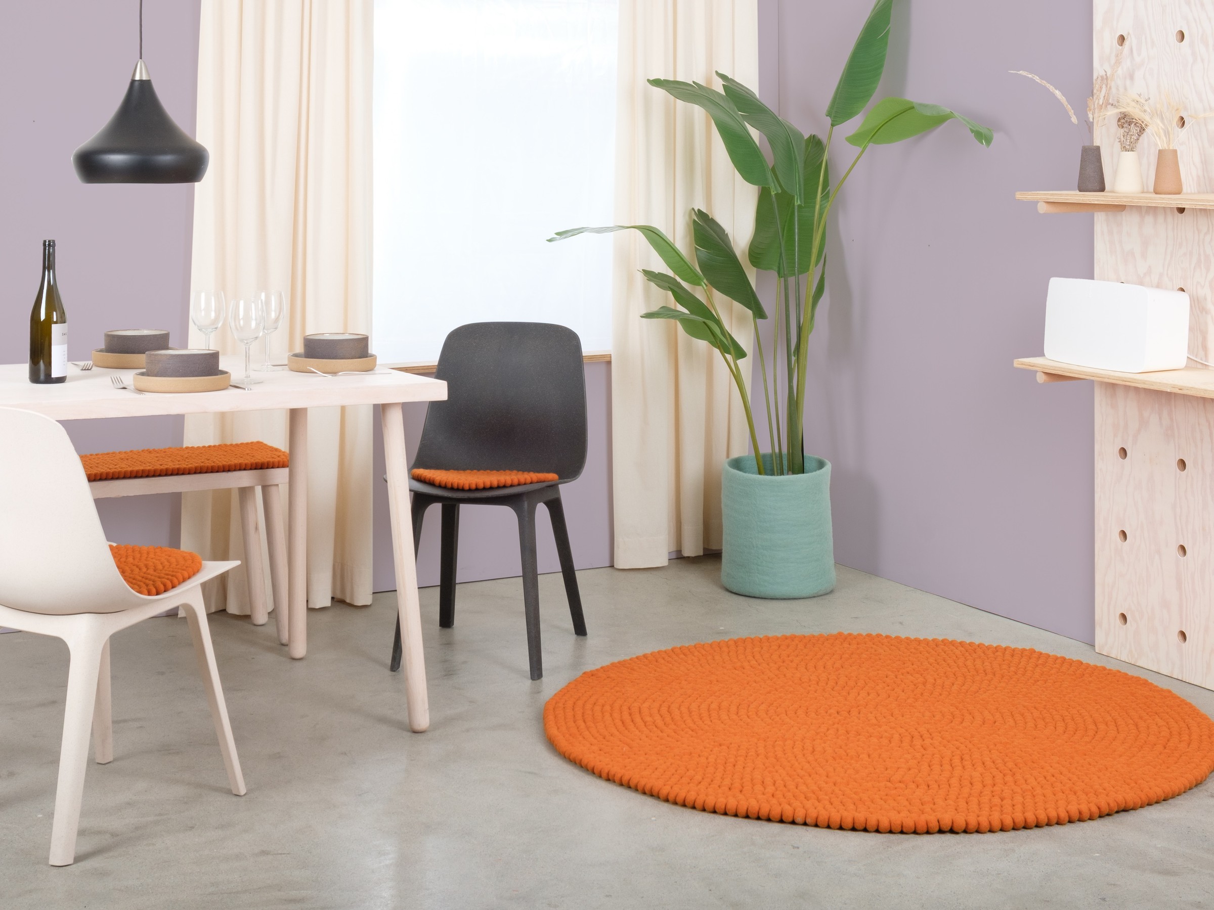 myfelt Afra Filzkugelteppich Orange rund Ø 120 cm