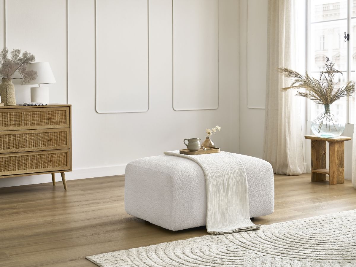 Bobochic Tina Pouf Bouclé-Stoff Weiß