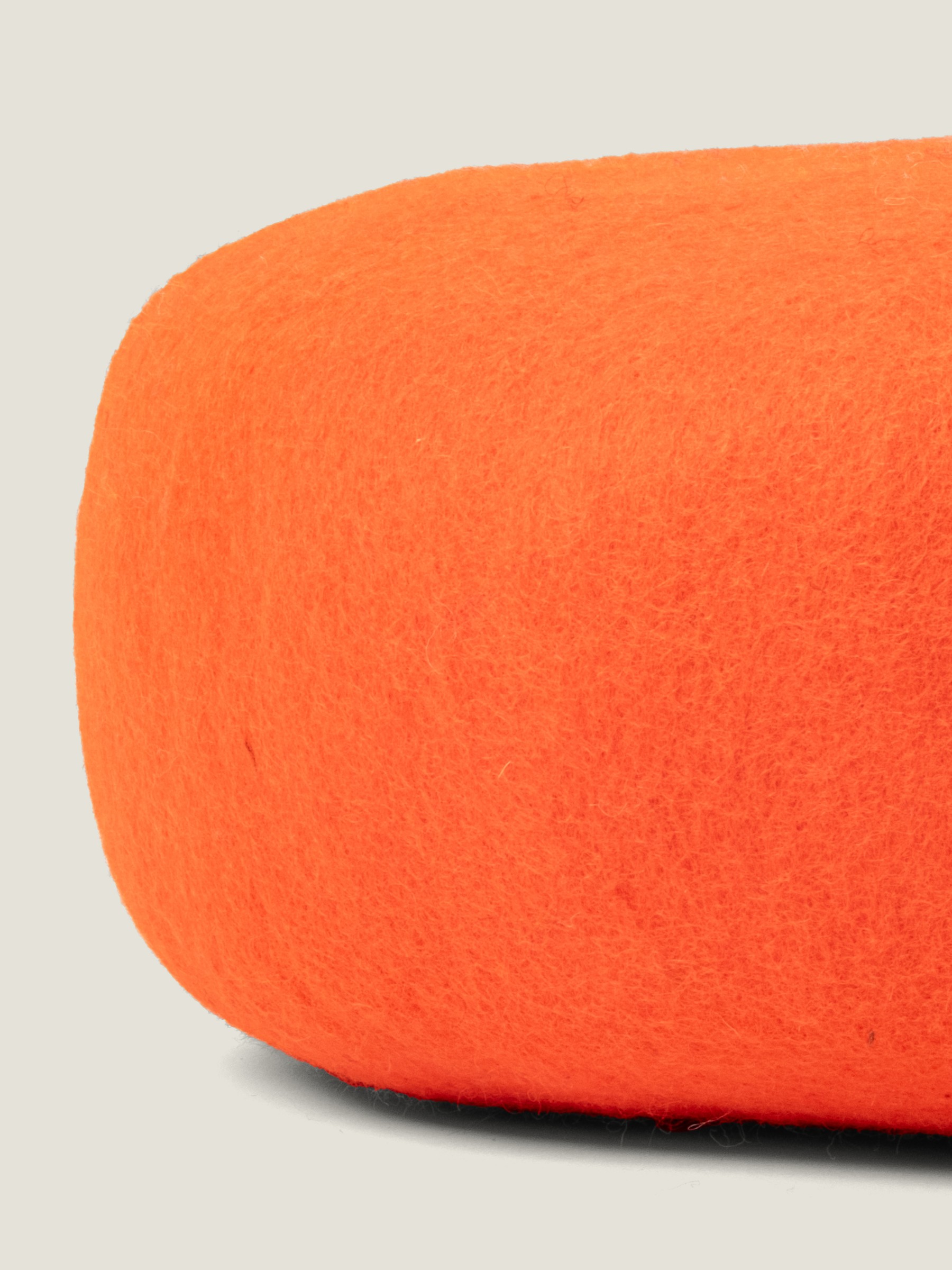 myfelt Mats Colour Pouf Rotorange Ø 48 x 18 cm