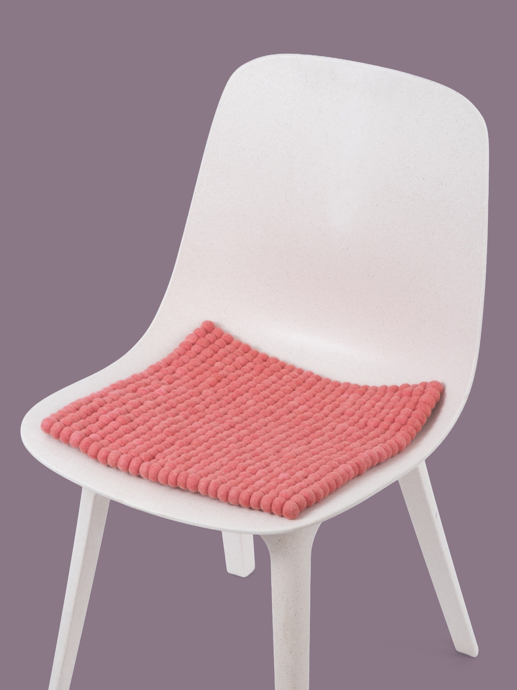 myfelt Vera Filzkugel-Sitzauflage Korallenrosa 36 x 36 cm