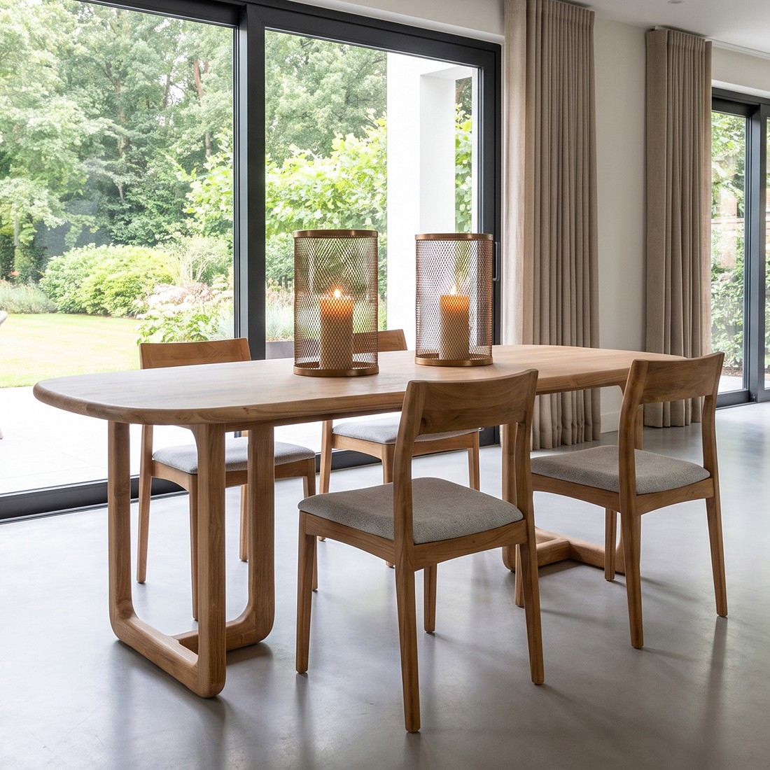 Raw Materials Freya Esszimmerstuhl aus Teakholz hellgrün