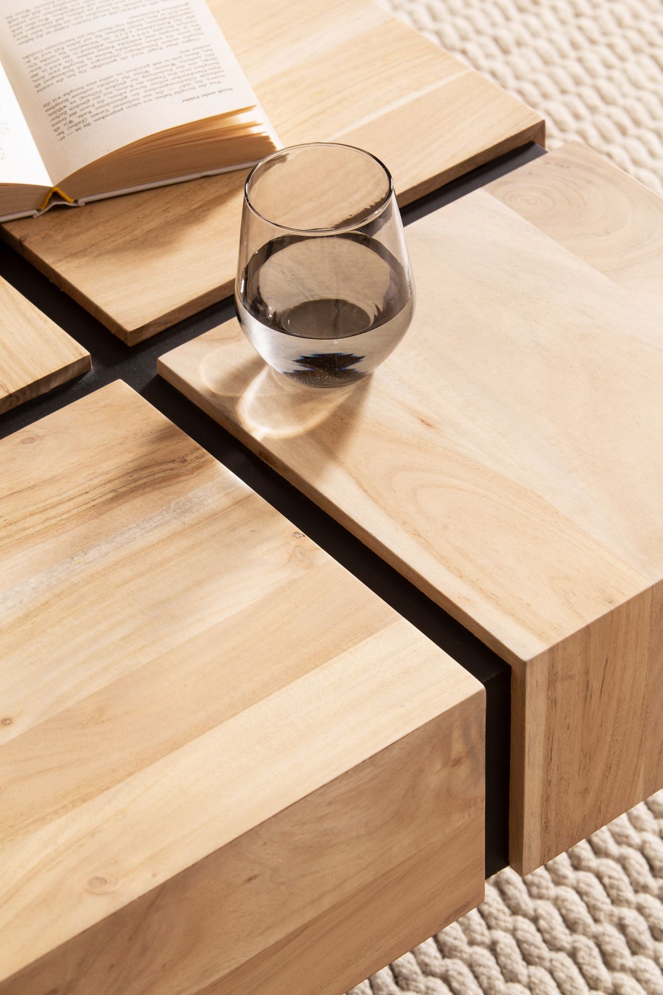 Couchtisch Heroy Akazie 60 × 60 × 40 cm