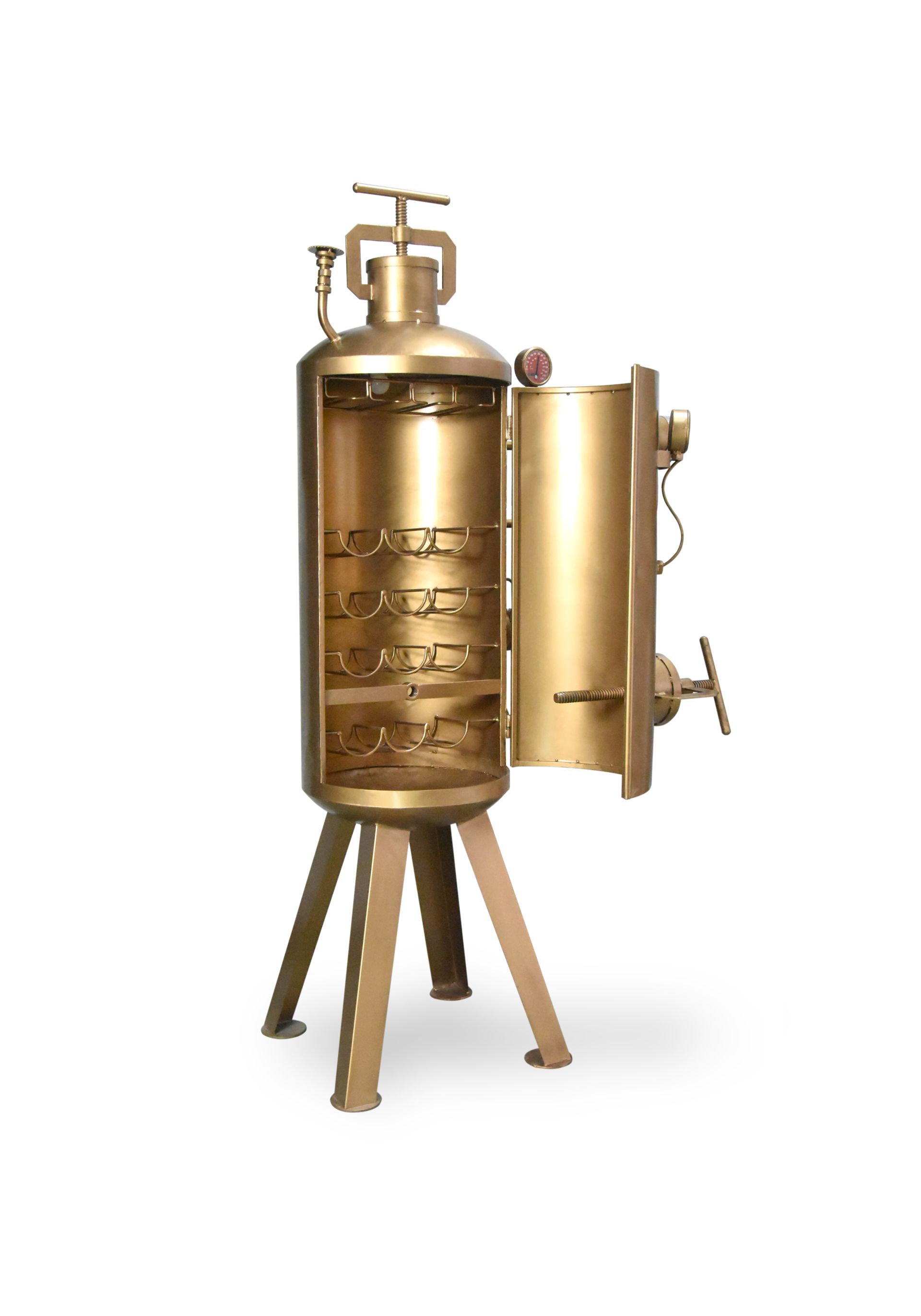 Möbelfaktor Vault Gold Industrial-Minibar in Gold – geöffnete Tür mit Blick auf die Flaschenhalter im Innenraum