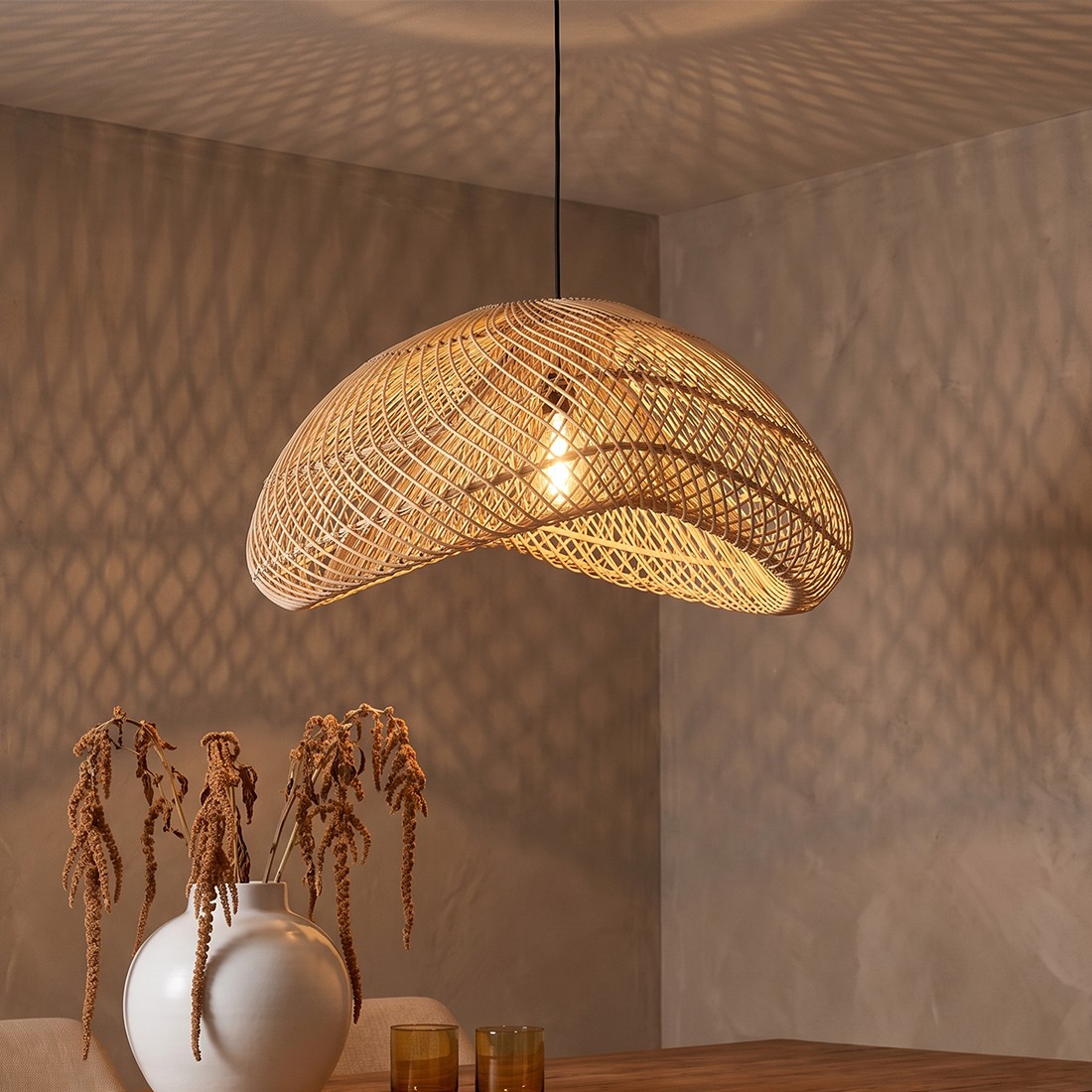 Raw Materials Maze Rattan-Hängelampe Organic L Ø 57x31cm