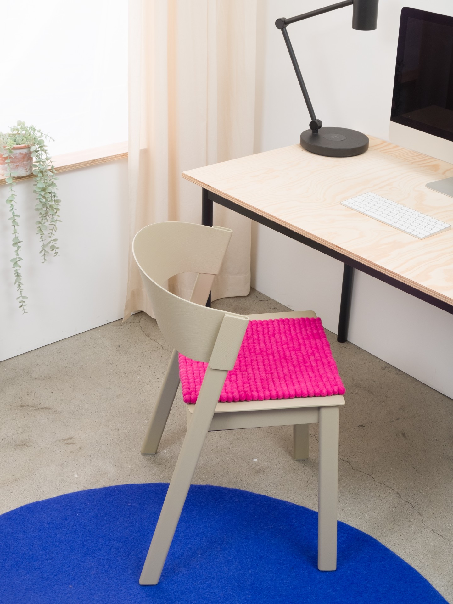 myfelt Lilli - Filzkugel Sitzauflage quadratisch