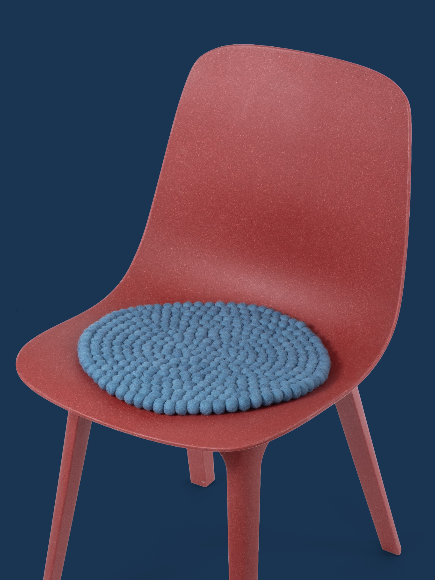 myfelt Nilo Filzkugel-Sitzauflage Blau Ø 36 cm