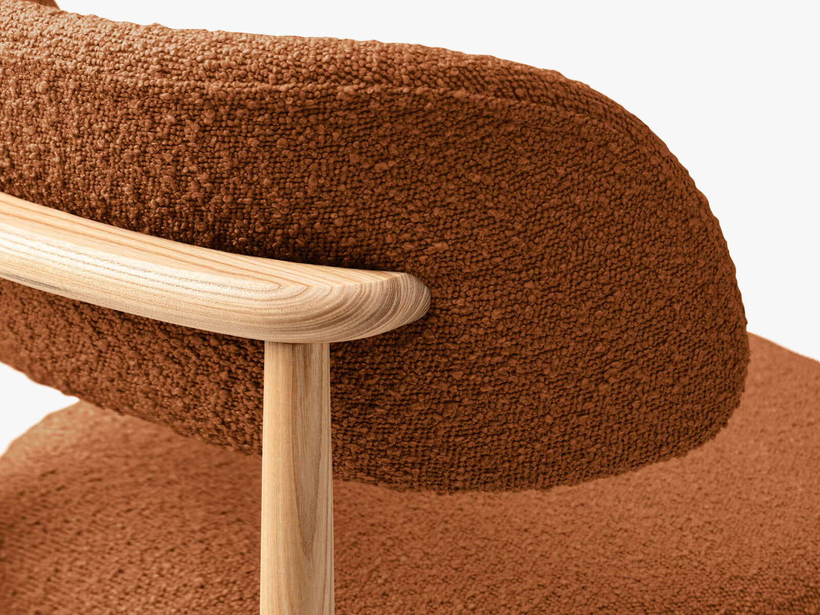 Micadoni Stuhl Evan Boucle Baloo Terrakotta Natürliches Buchenholz