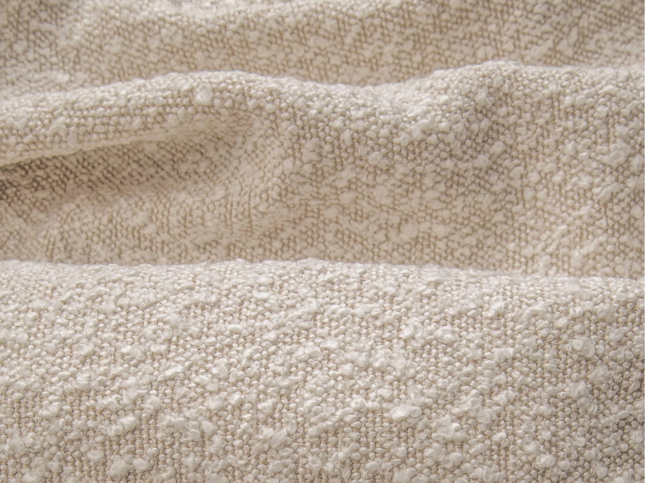 Micadoni Darren Samtiger Kopfteil Boucle LEGEND Helles Beige 189x100