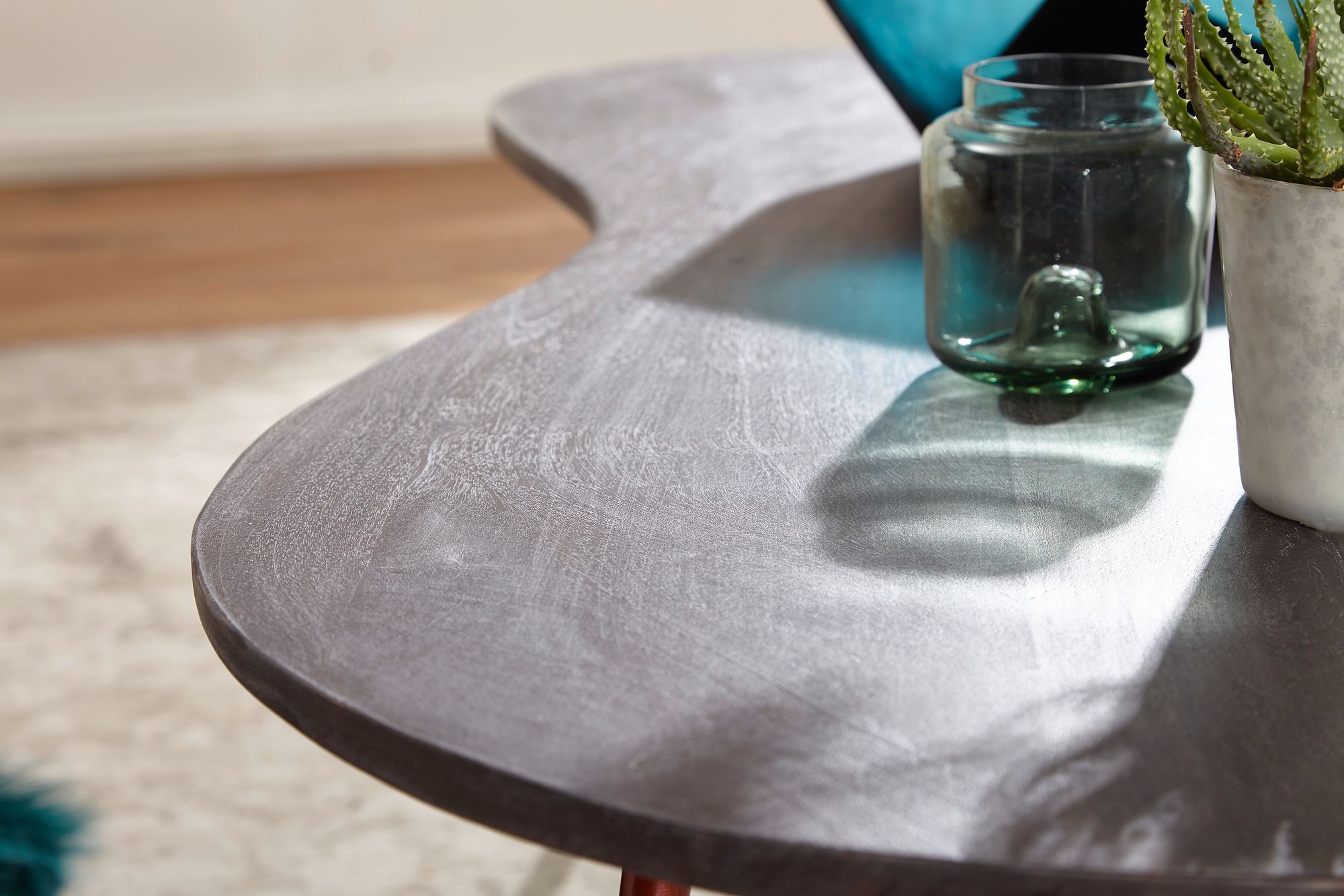 Couchtisch Sula Massivholz Grau Höhe 34,5 cm