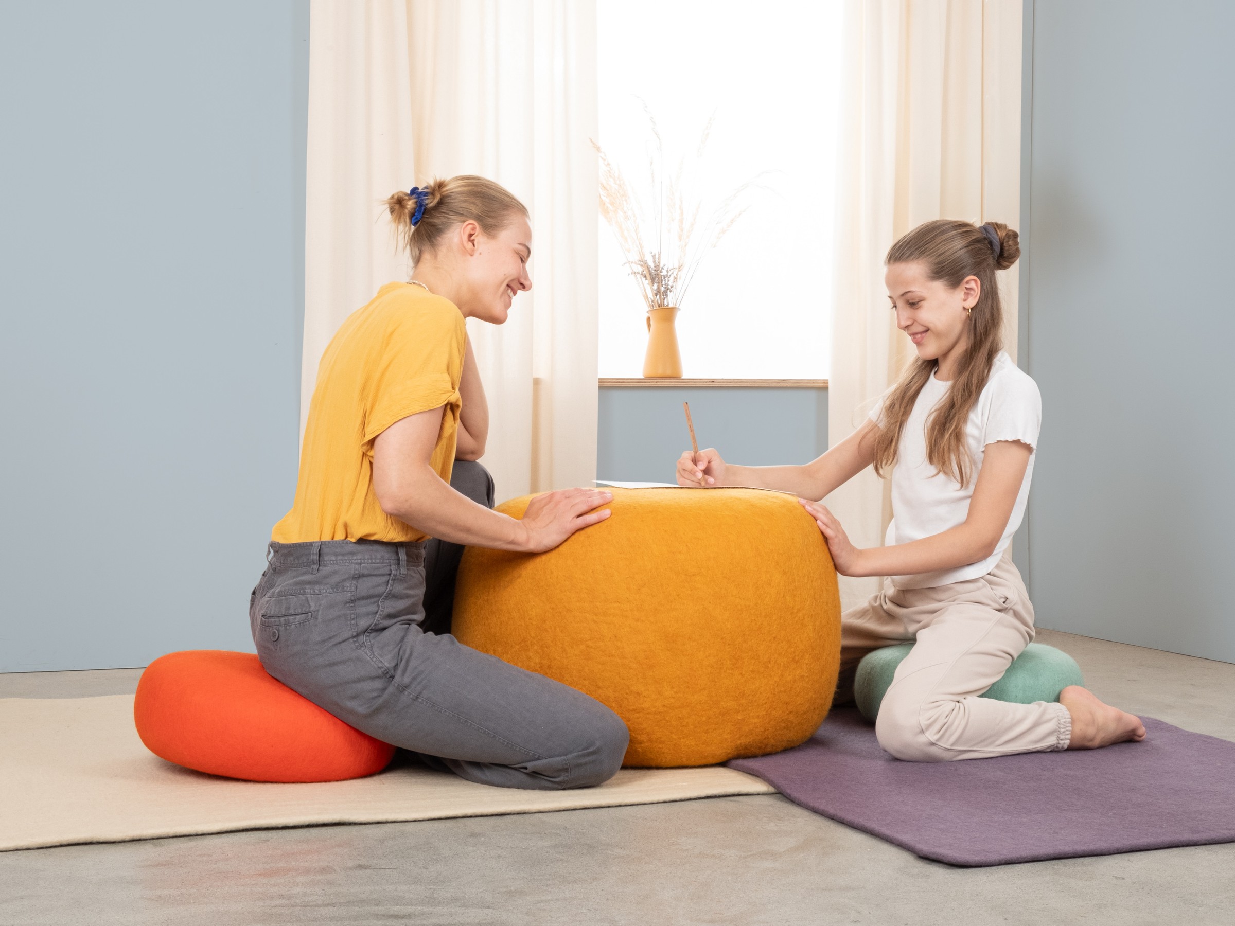 myfelt Mats Colour Pouf Rotorange Ø 48 x 18 cm