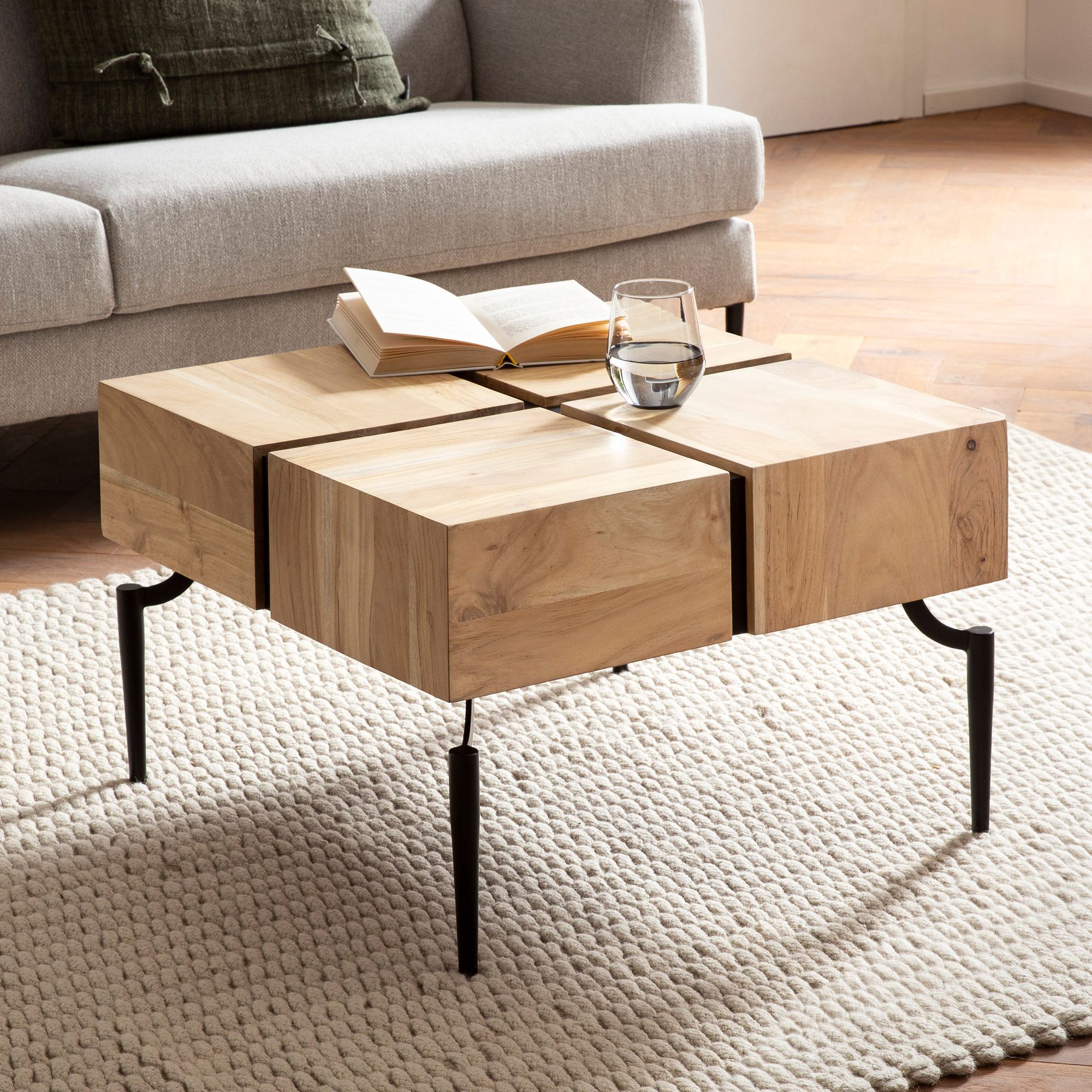 Couchtisch Heroy Akazie 60 × 60 × 40 cm