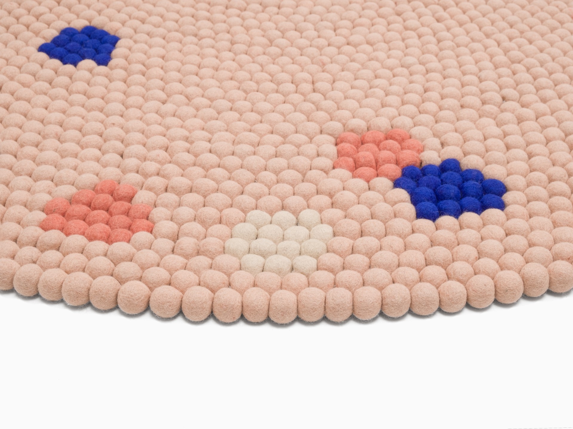 myfelt Terra Rose Filzkugelteppich Pink rund Ø 50 cm