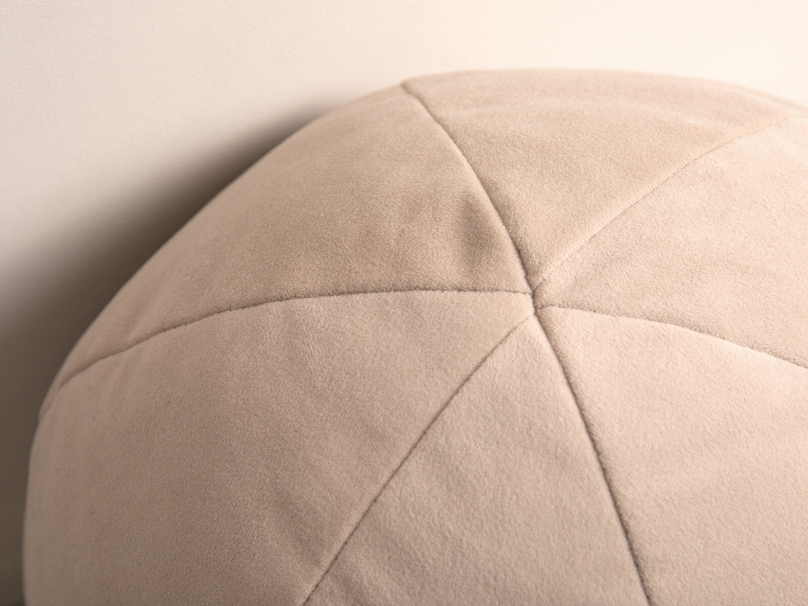 Micadoni Kissen Ball Samt Beige