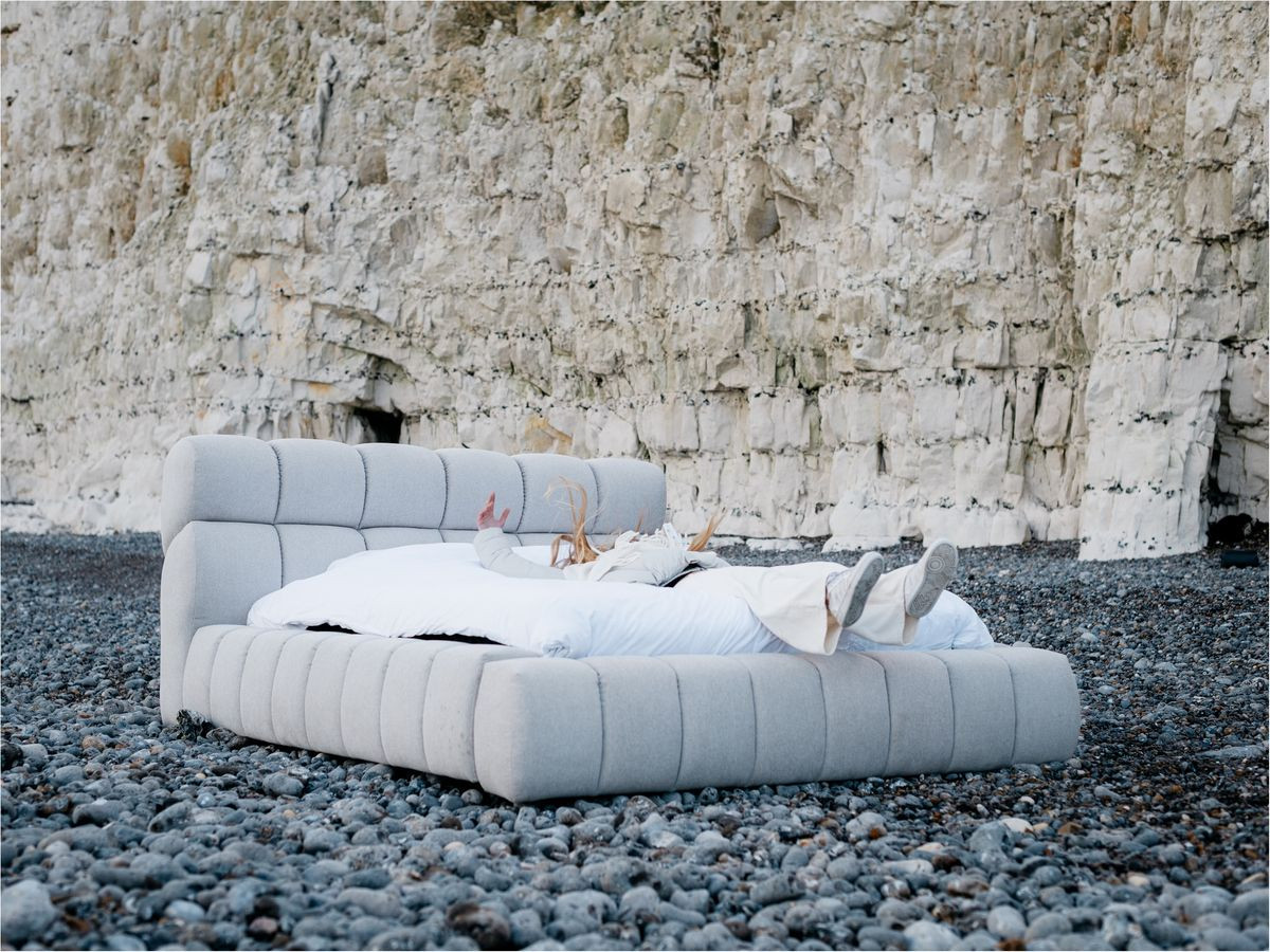 Bobochic Mont-blanc Polsterbett mit Bettkasten Stoff Beige, Liegefläche 140 × 190 cm