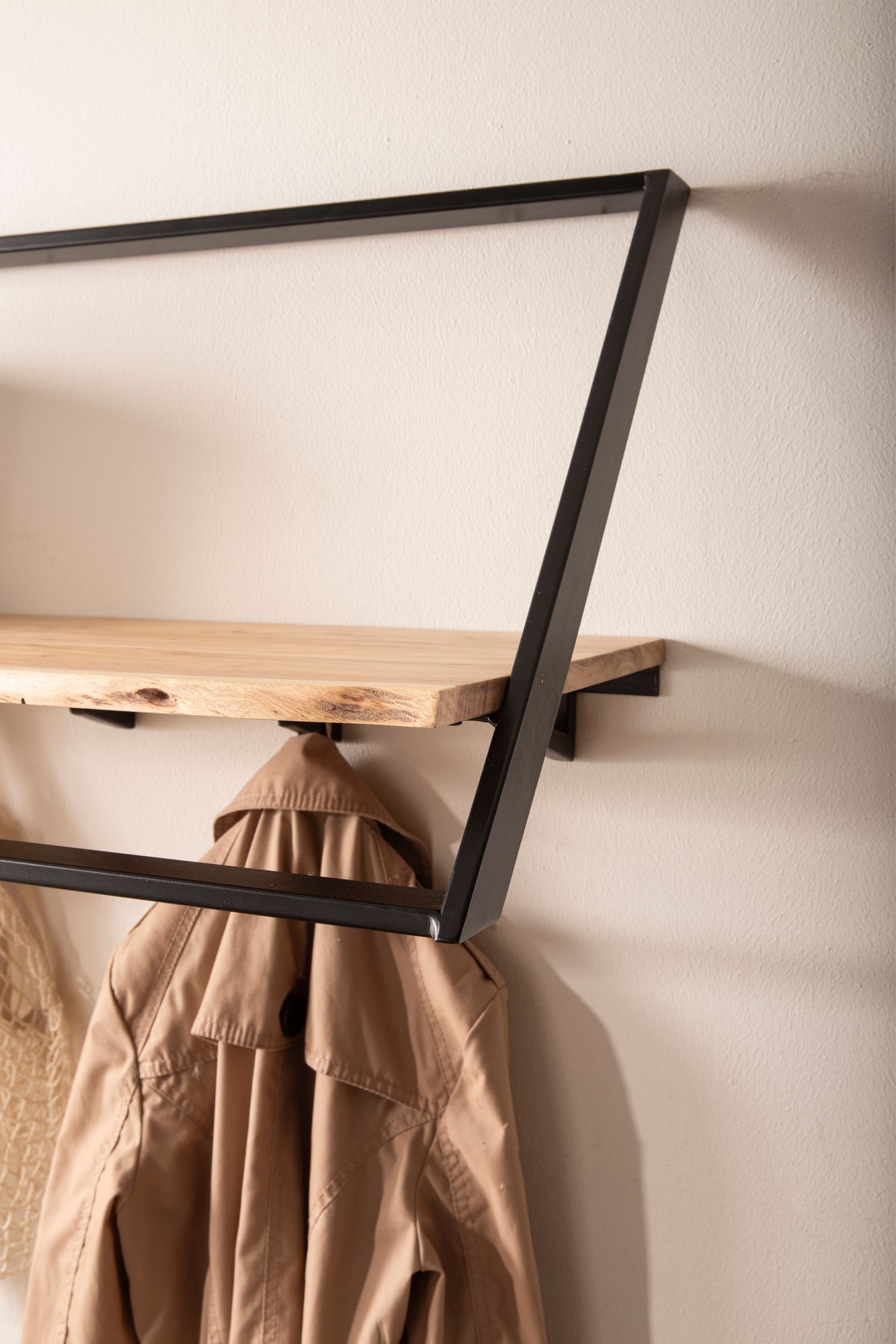 Wandgarderobe Nordagutu Akazie Massivholz 100 × 32,5 × 40 cm