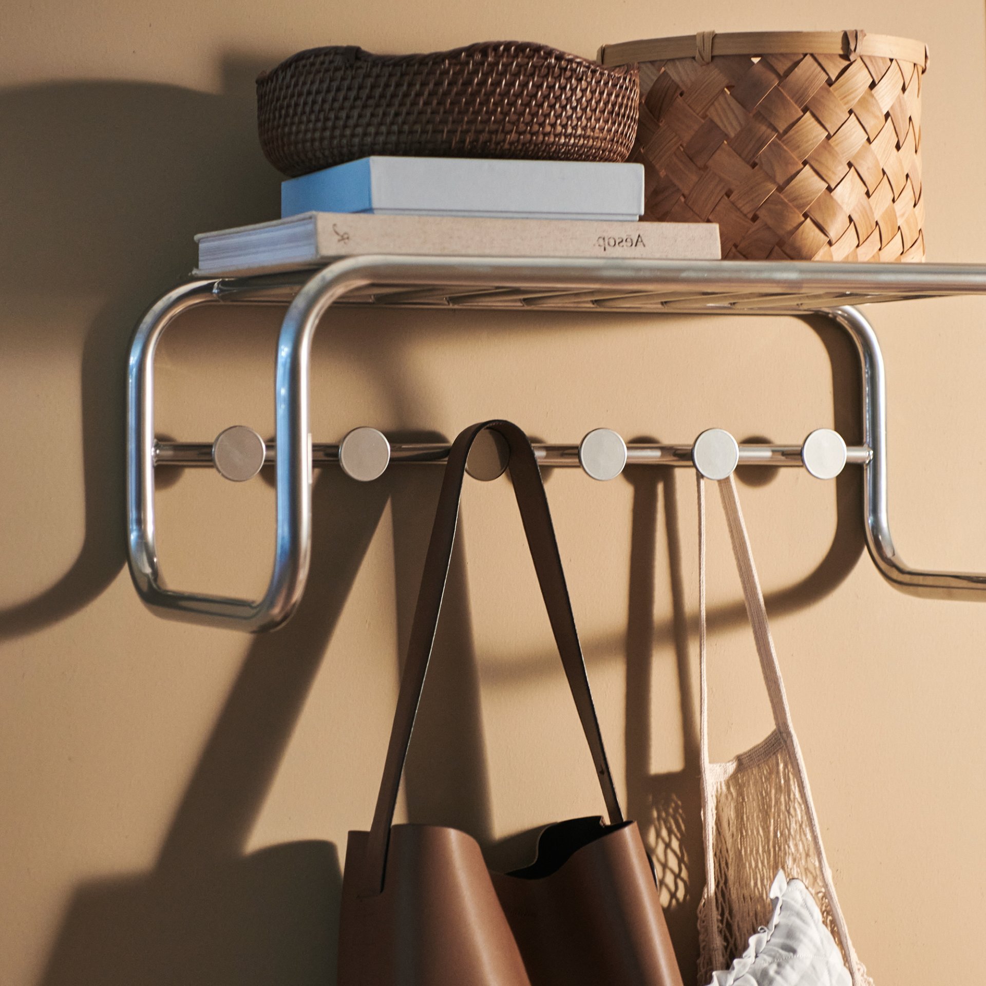 Spinder Design Wandgarderobe Retro Groovy Chrome