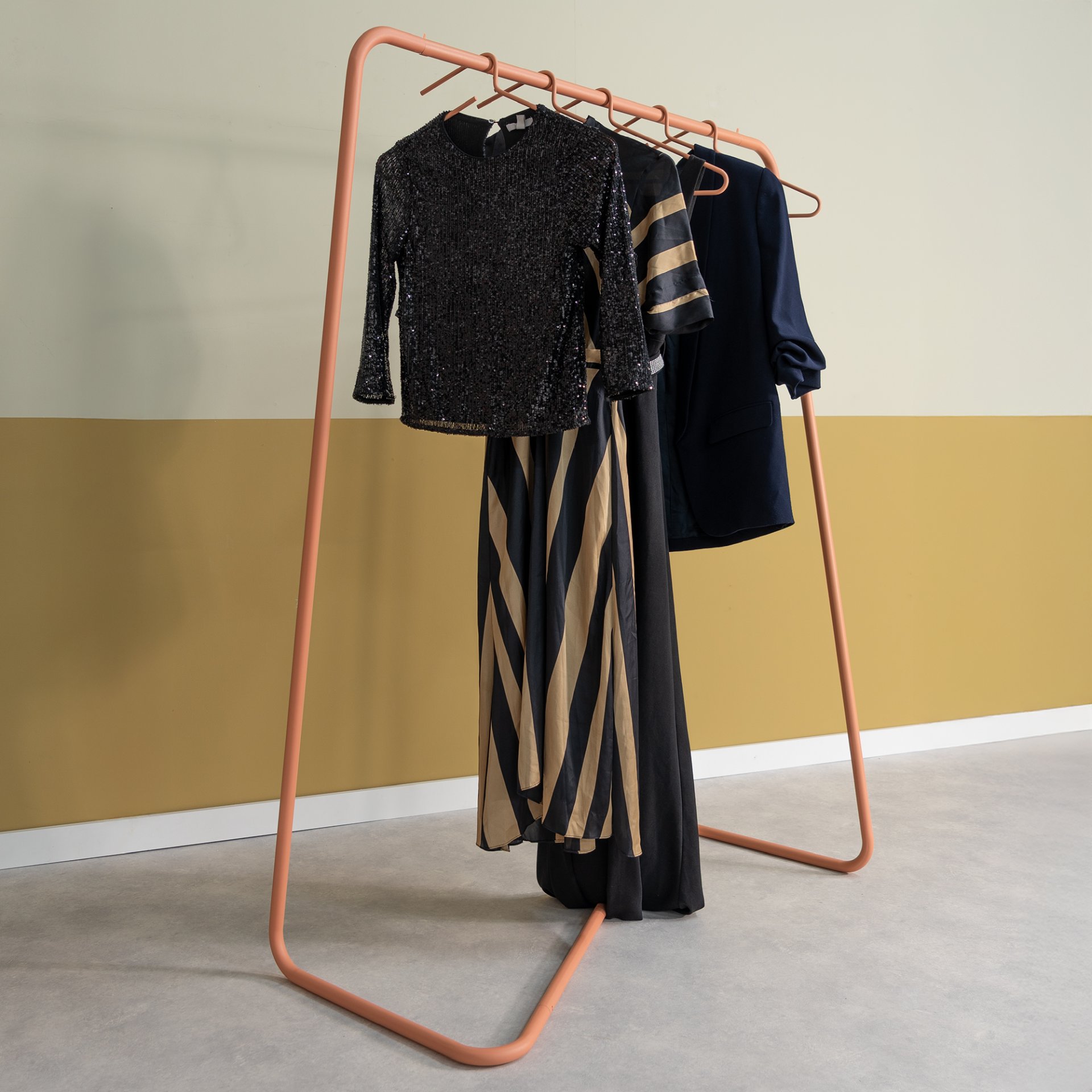Spinder Design Garderobenständer Hang-On Clay Terra