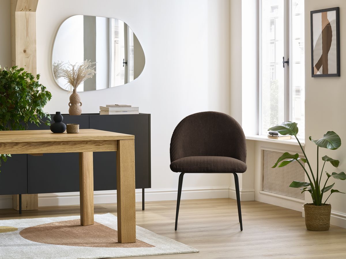 Bobochic Lalie Esszimmerstuhl mit Metallbeinen, schwarz Cordsamt Braun