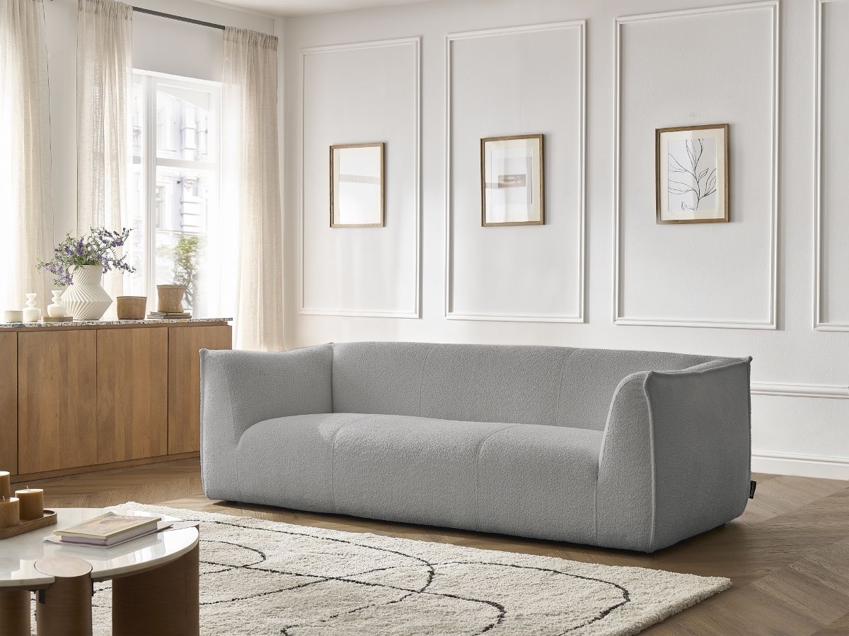 Bobochic Giorgia Sofa 3-Sitzer Bouclé-Stoff Hellgrau