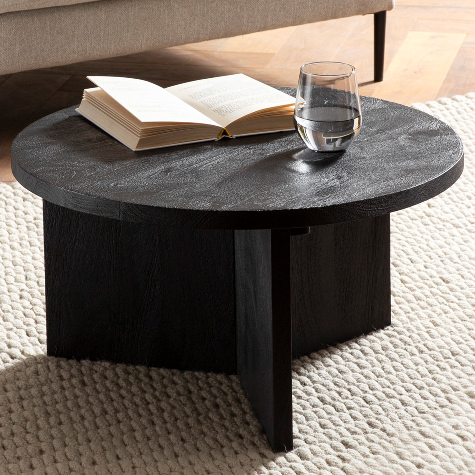Couchtisch Asker Massivholz Schwarz Ø 60 × H 33 cm