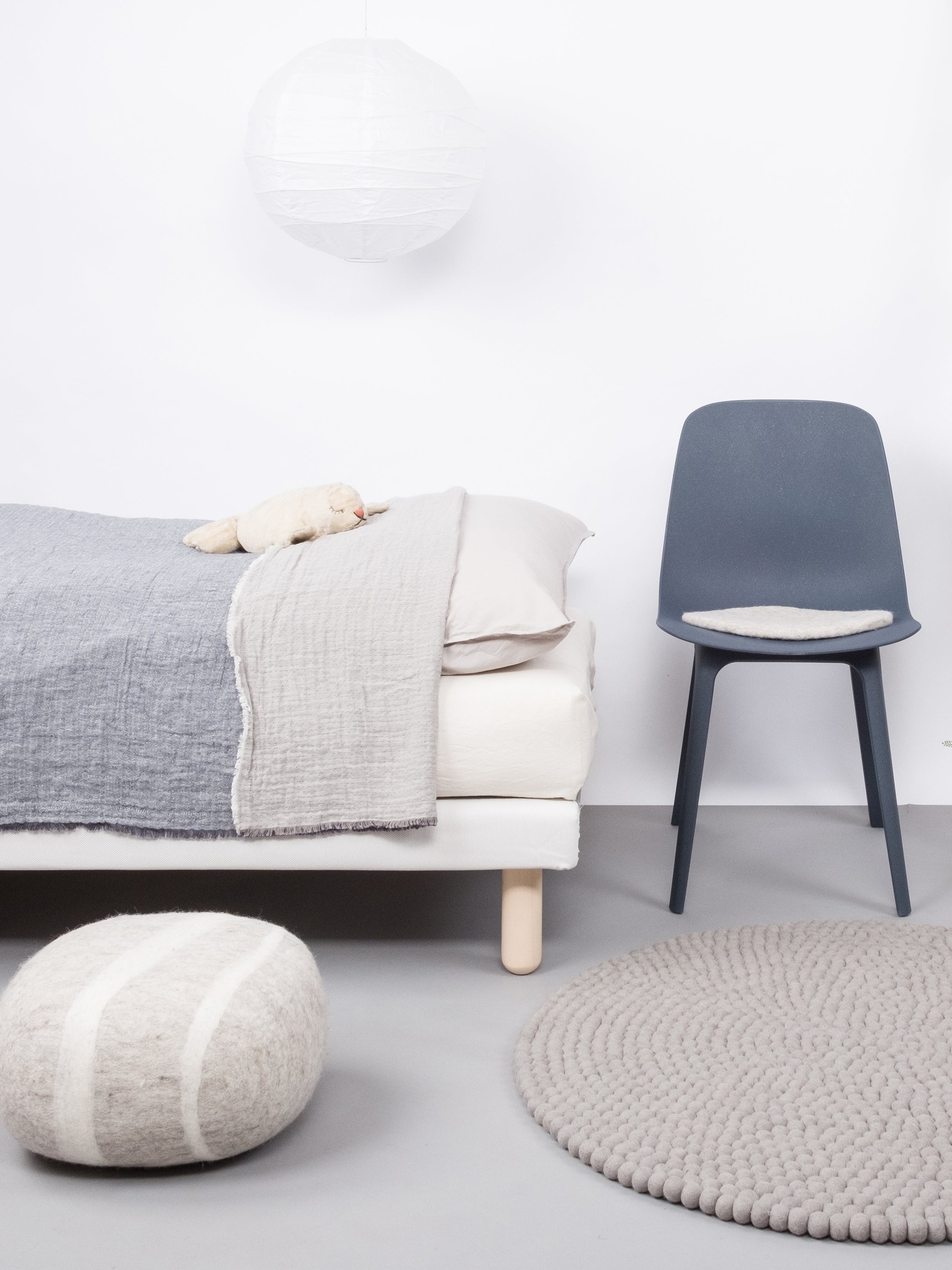 myfelt Luis Filzkugelteppich Grau rund Ø 50 cm