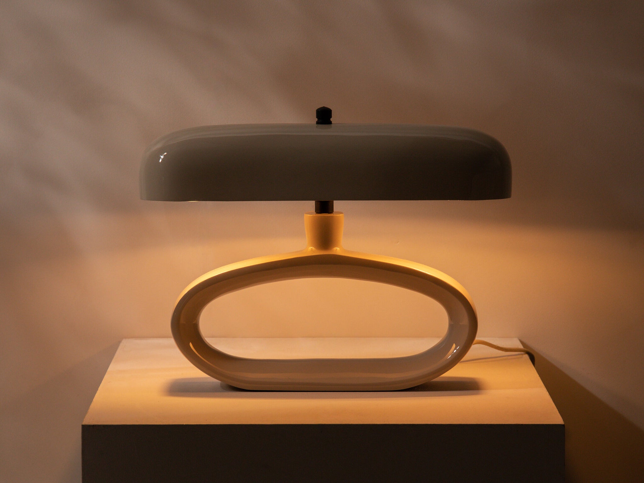 Micadoni Iris Tischlampe Metal Beige