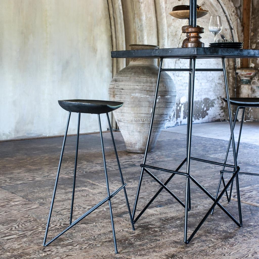 Raw Materials Loft Barhocker aus Teakholz schwarz 41x42x77cm