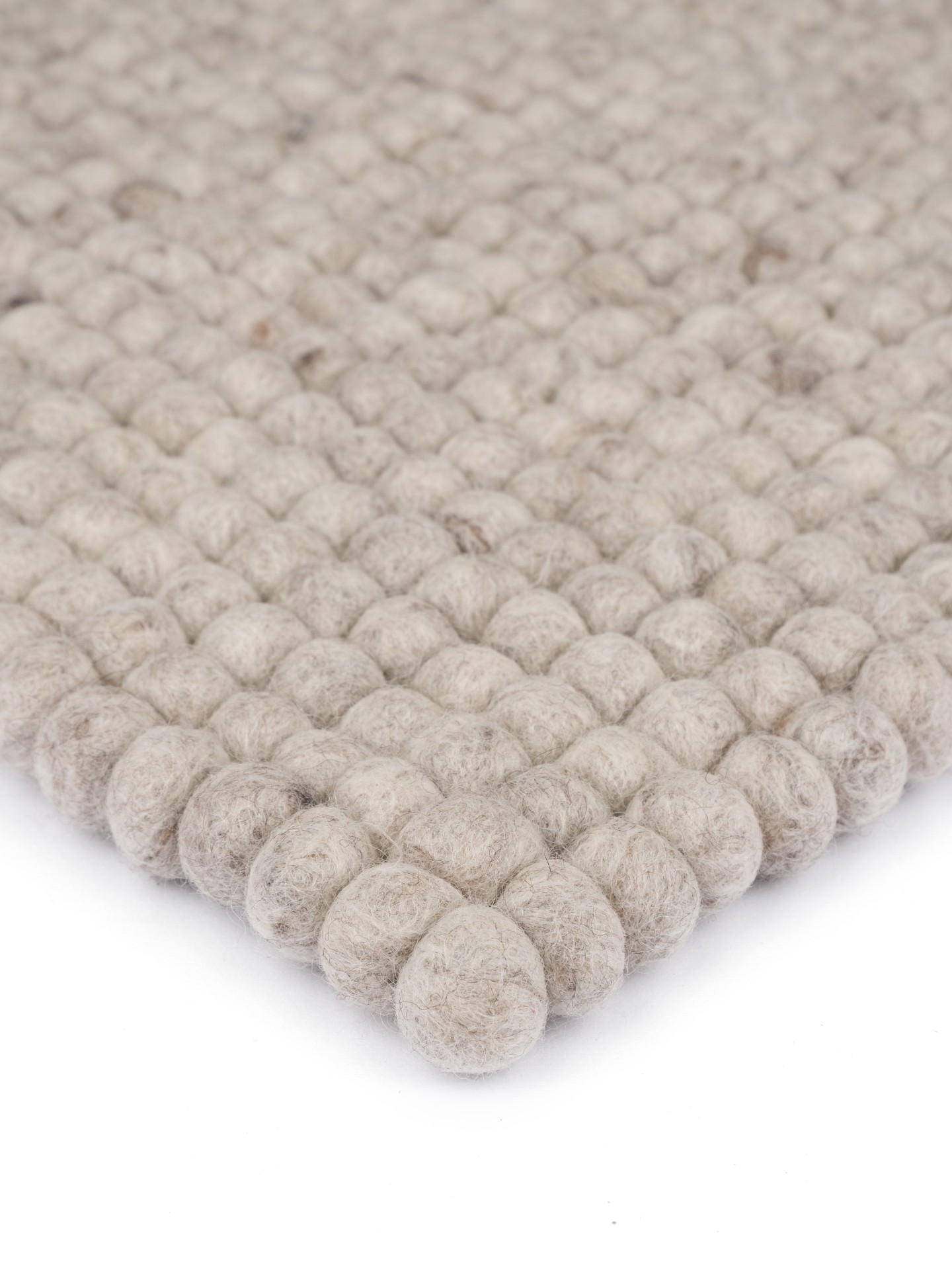 myfelt Bela - Filzkugel Sitzauflage quadratisch