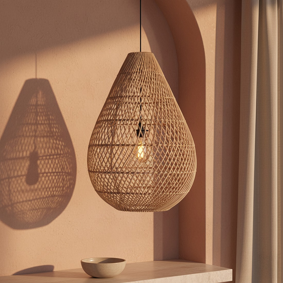 Raw Materials Maze Tropfen-Rattan-Hängelampe natur Ø 45x65cm