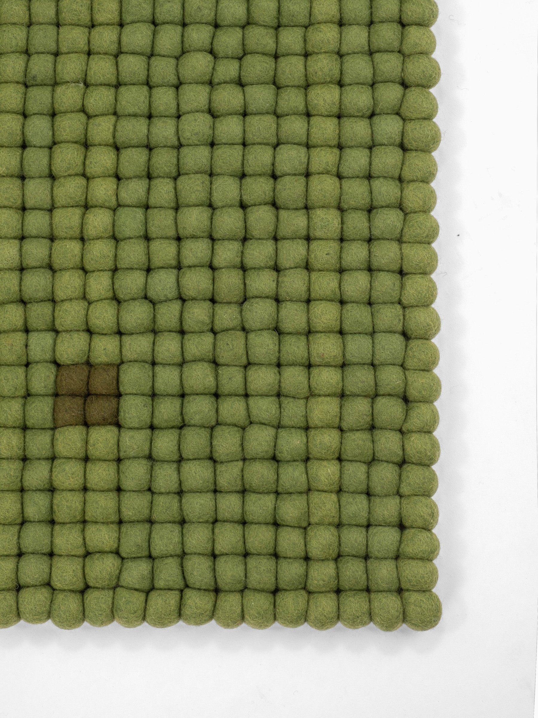 myfelt Käthe Filzkugelteppich Grün