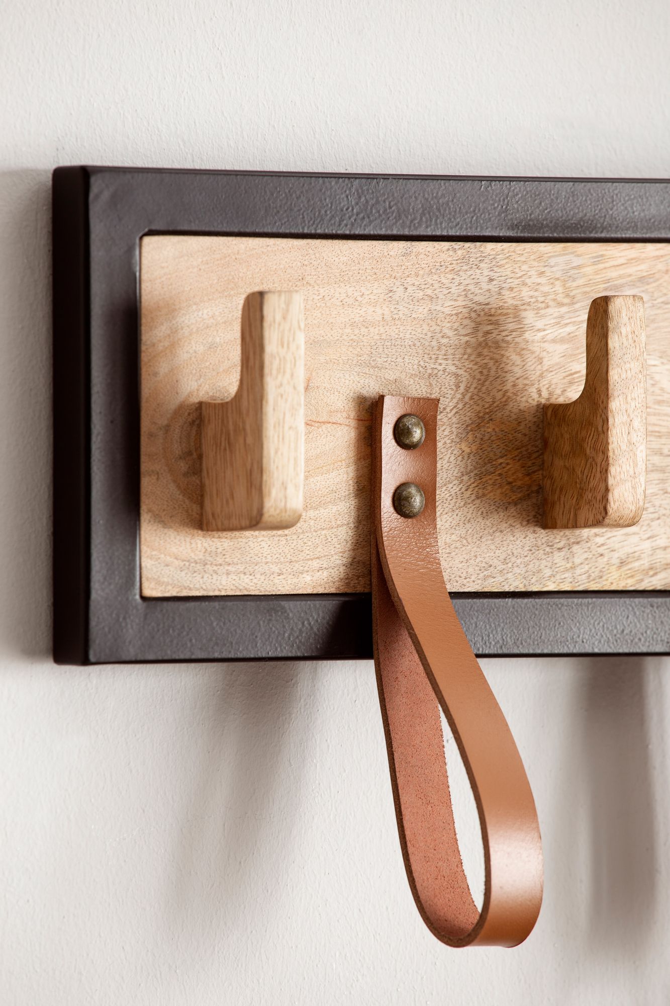Wandgarderobe Brusand Mango Massivholz Braun 60 × 6 × 15 cm