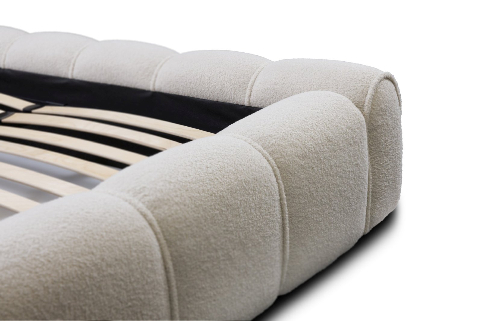 Polsterbett Belio Boucle 180x200 mit Metallrahmen Quelle 01