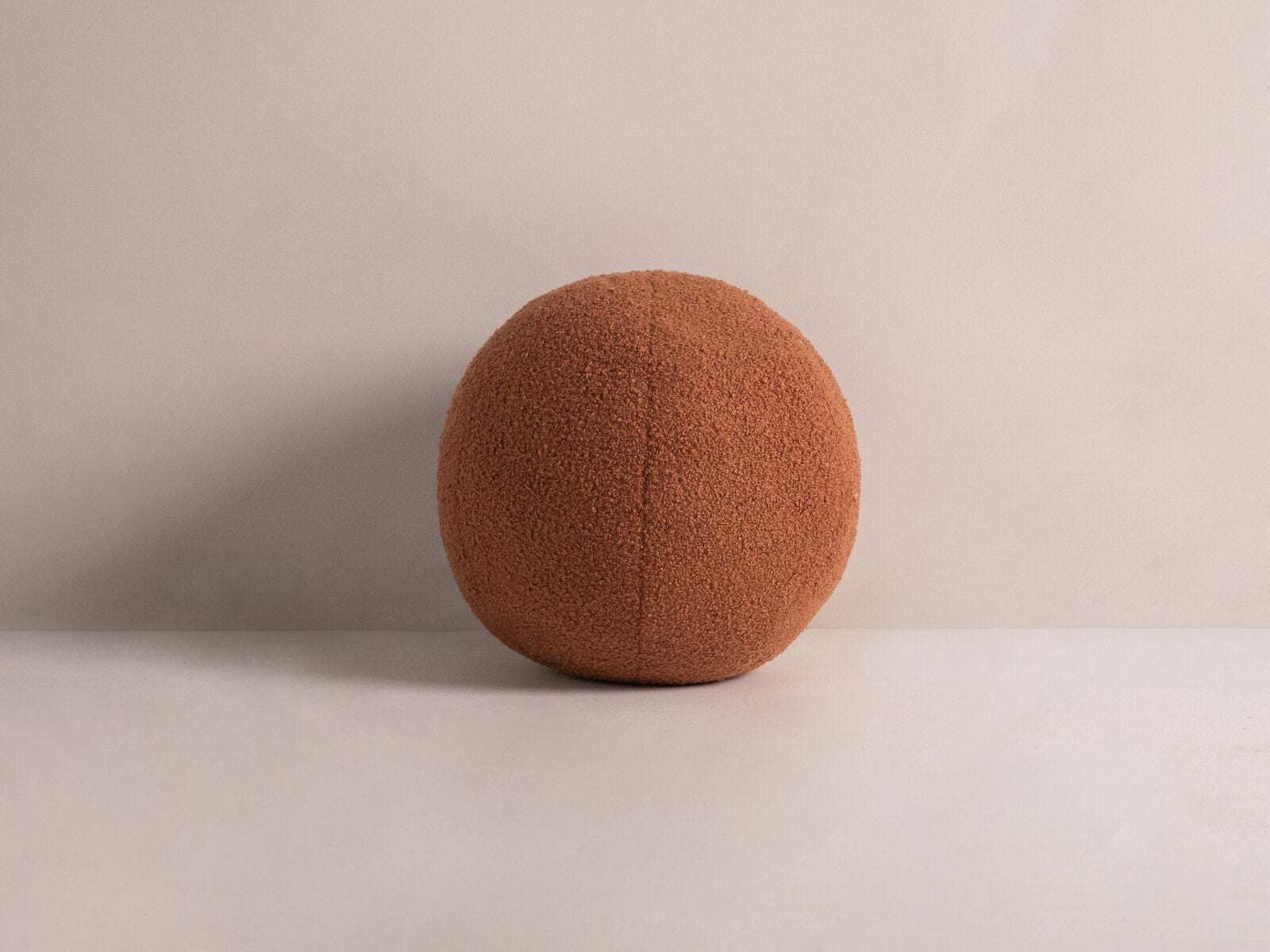 Micadoni Kissen Ball Boucle Ziegel