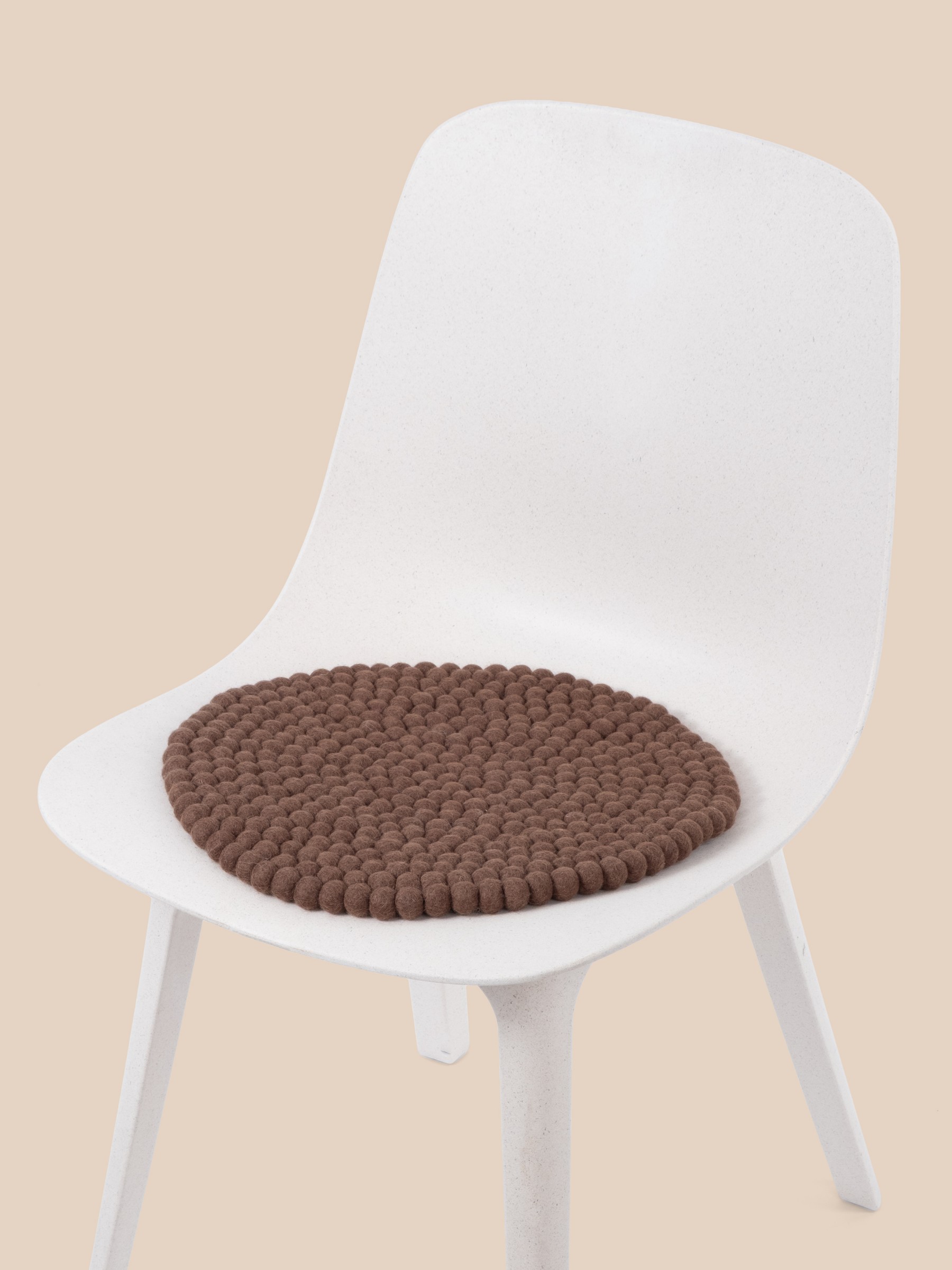 myfelt Egon Filzkugel-Sitzauflage Braun Ø 36 cm