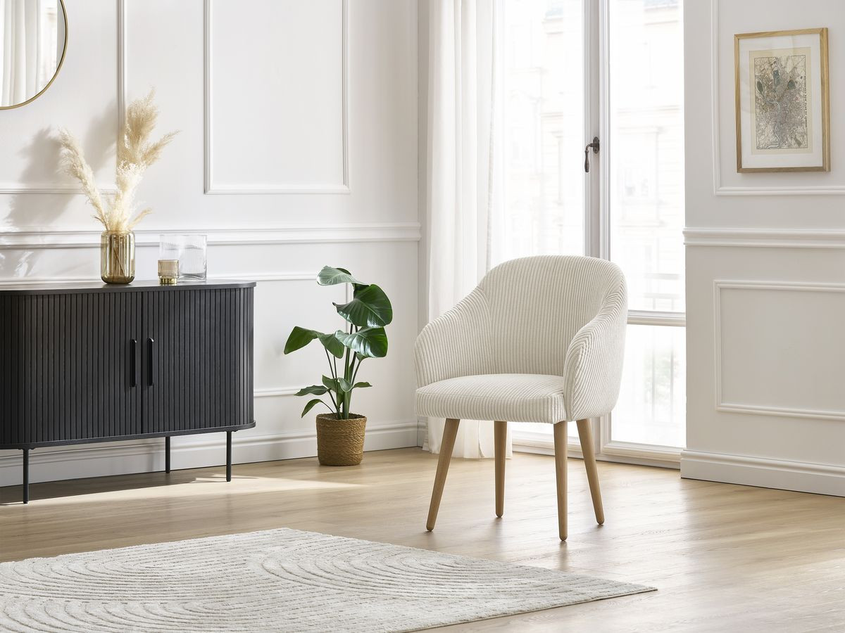 Bobochic Sophie Esszimmerstuhl mit skandinavischen Holzbeinen Cordsamt Beige